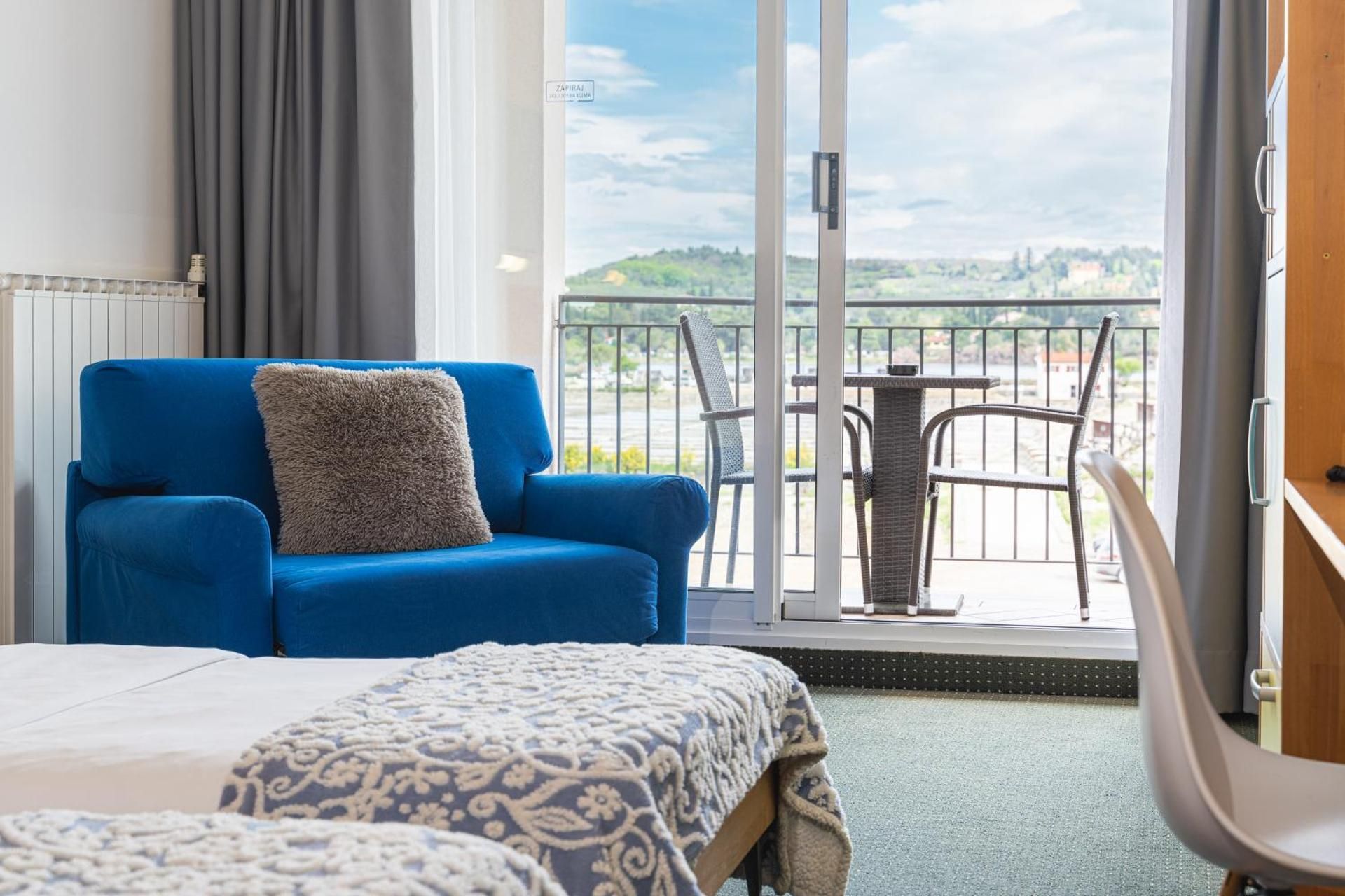 Double Room with Balcony and Sea View