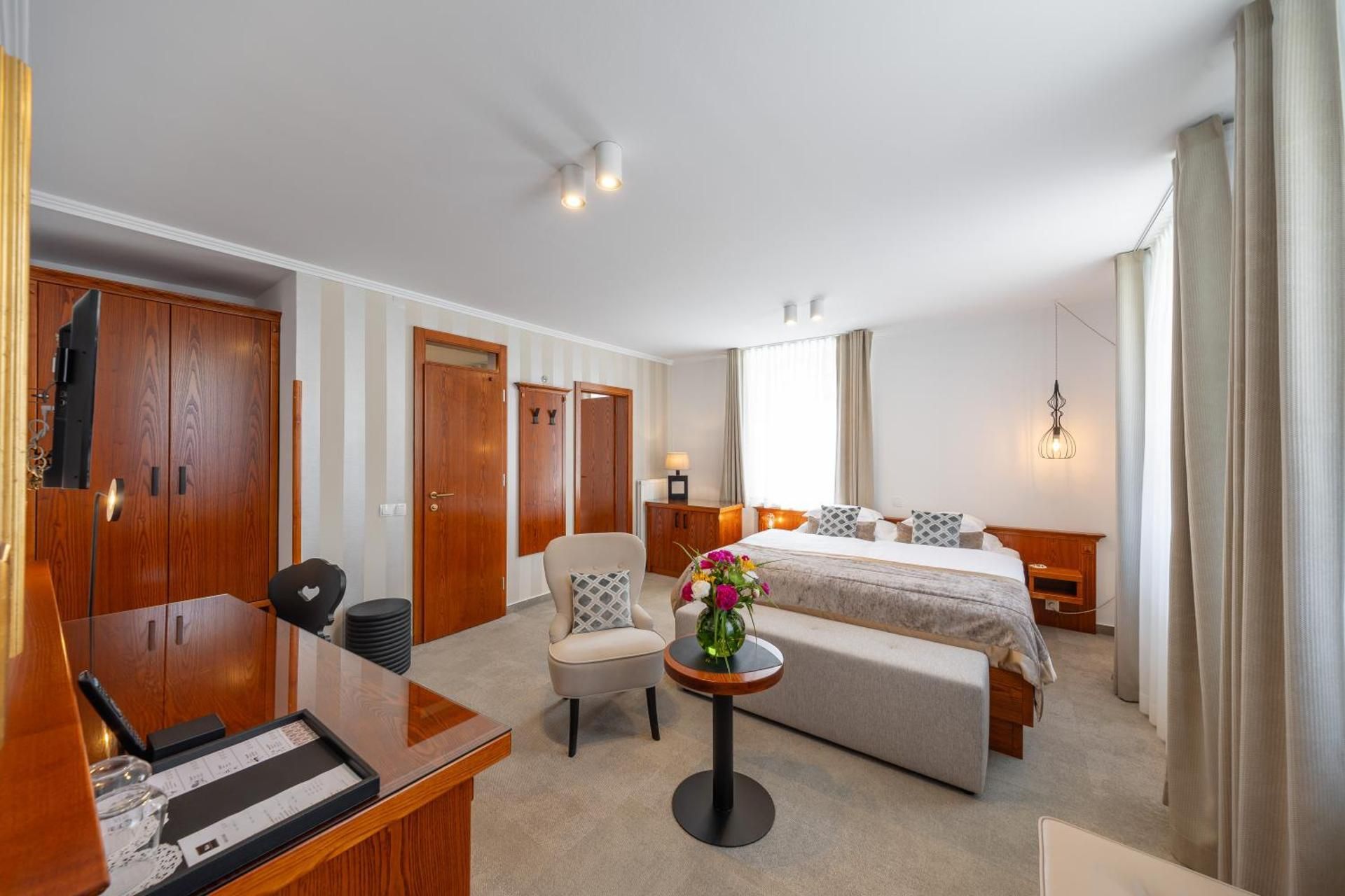 Deluxe Triple Room