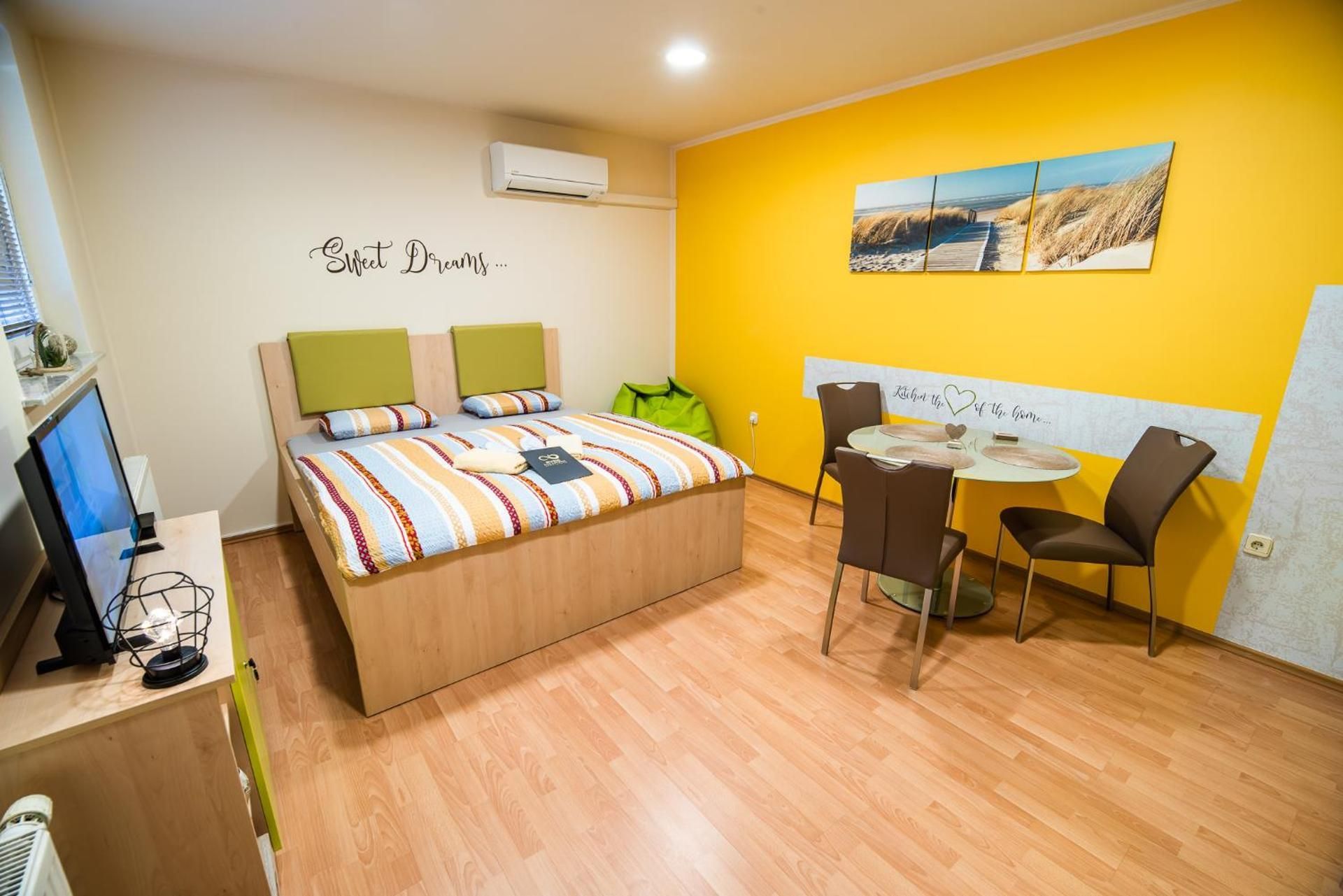 Studio Apartment