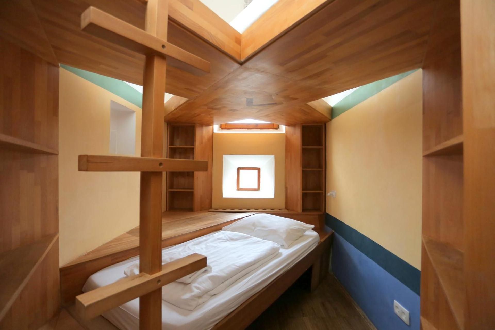 Twin Room with Shared Toilet