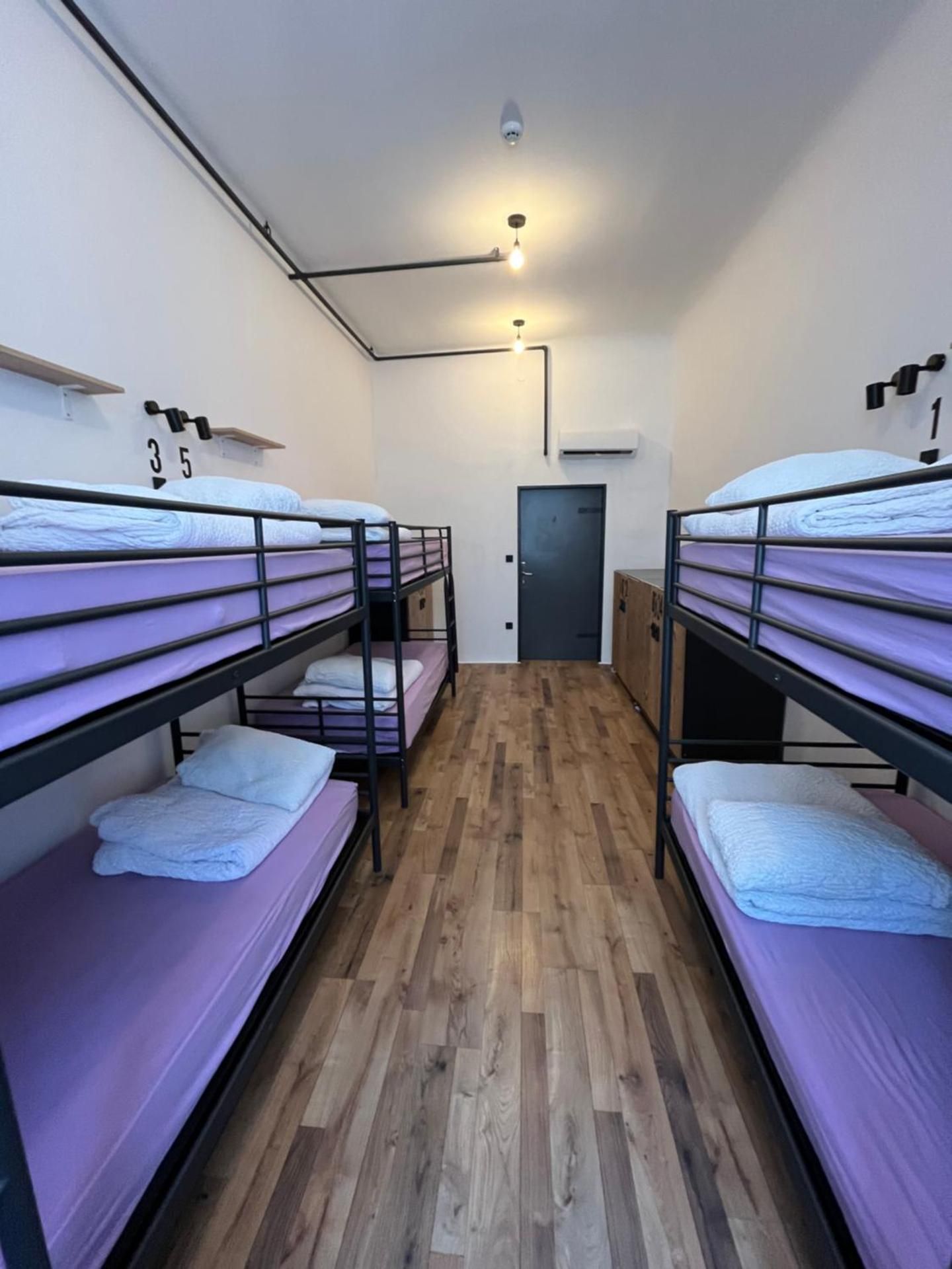 AdHoc Hostel