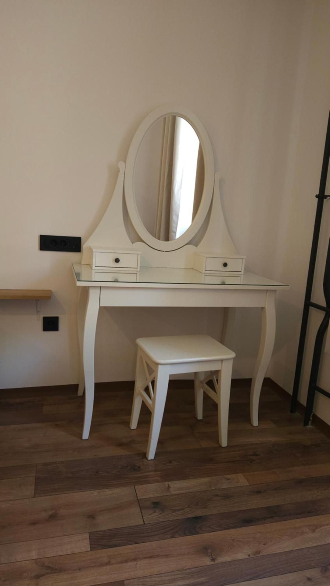 AdHoc Hostel Quadruple Room with Shared Bathroom 3