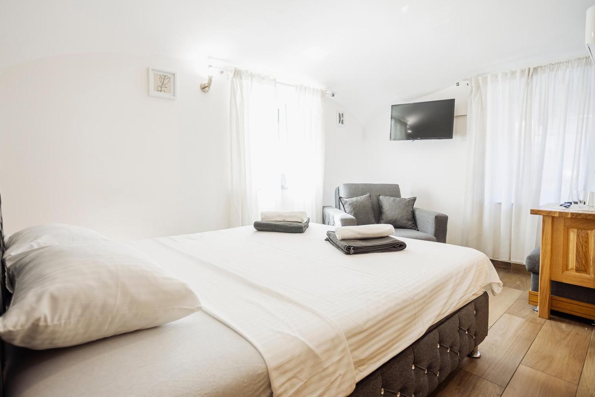 Hotel Siska Economy Double Room