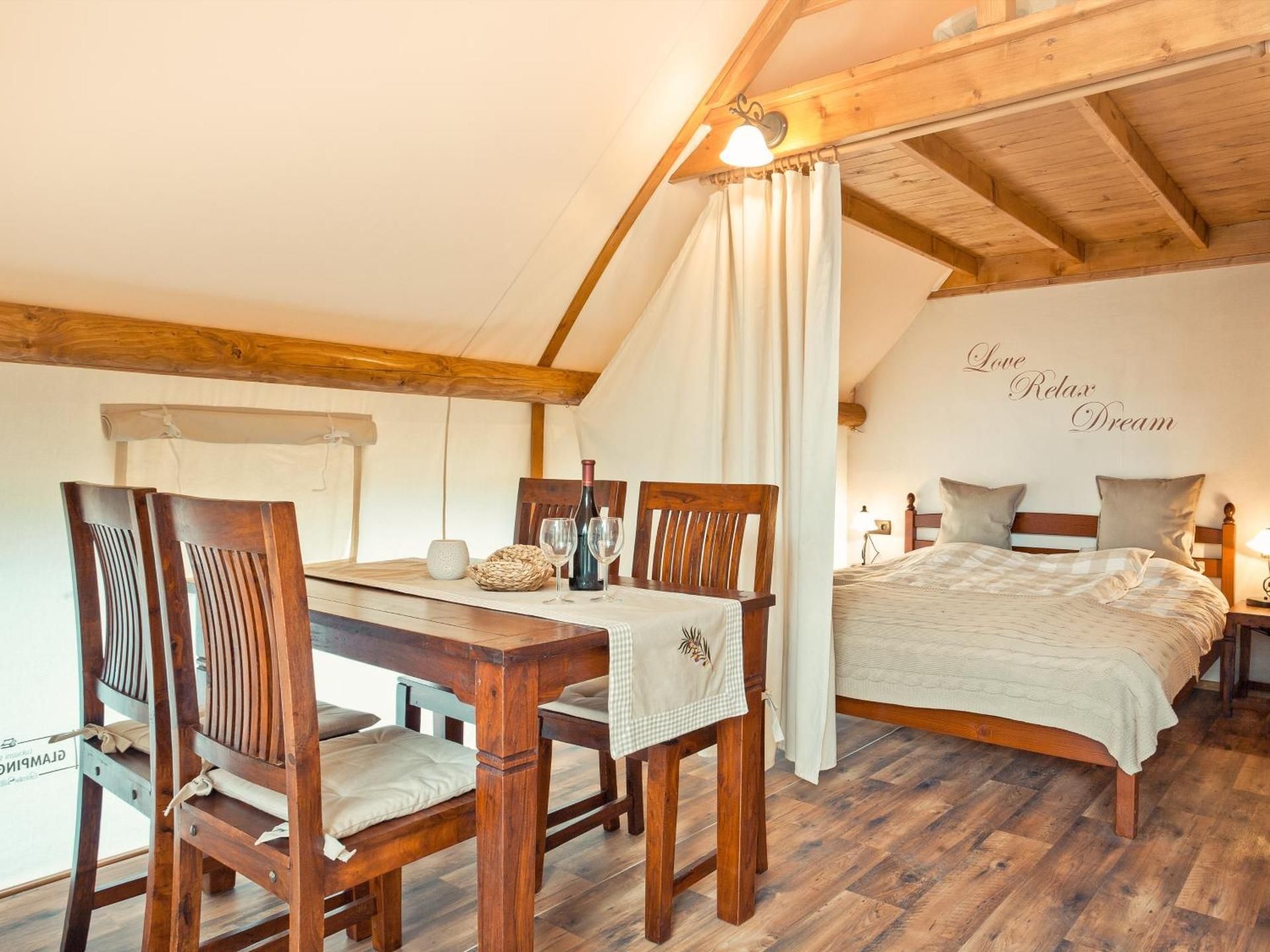 Glamping Tent with Wooden Hot Tub