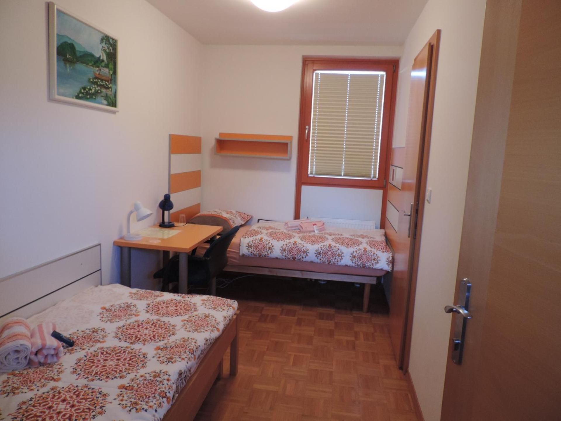 Twin Room with Mountain View