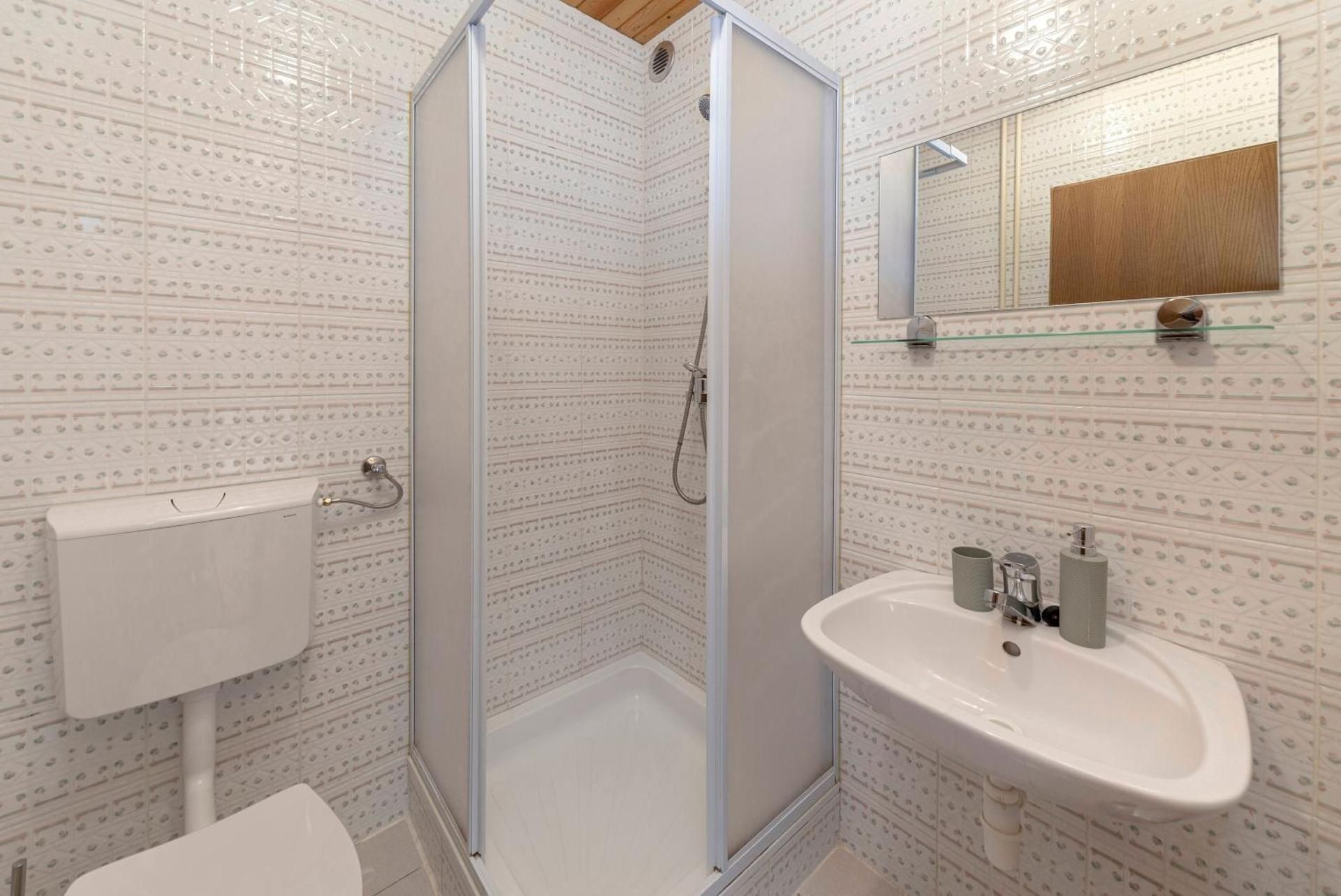 Apartmaji Hodak Double Room 2