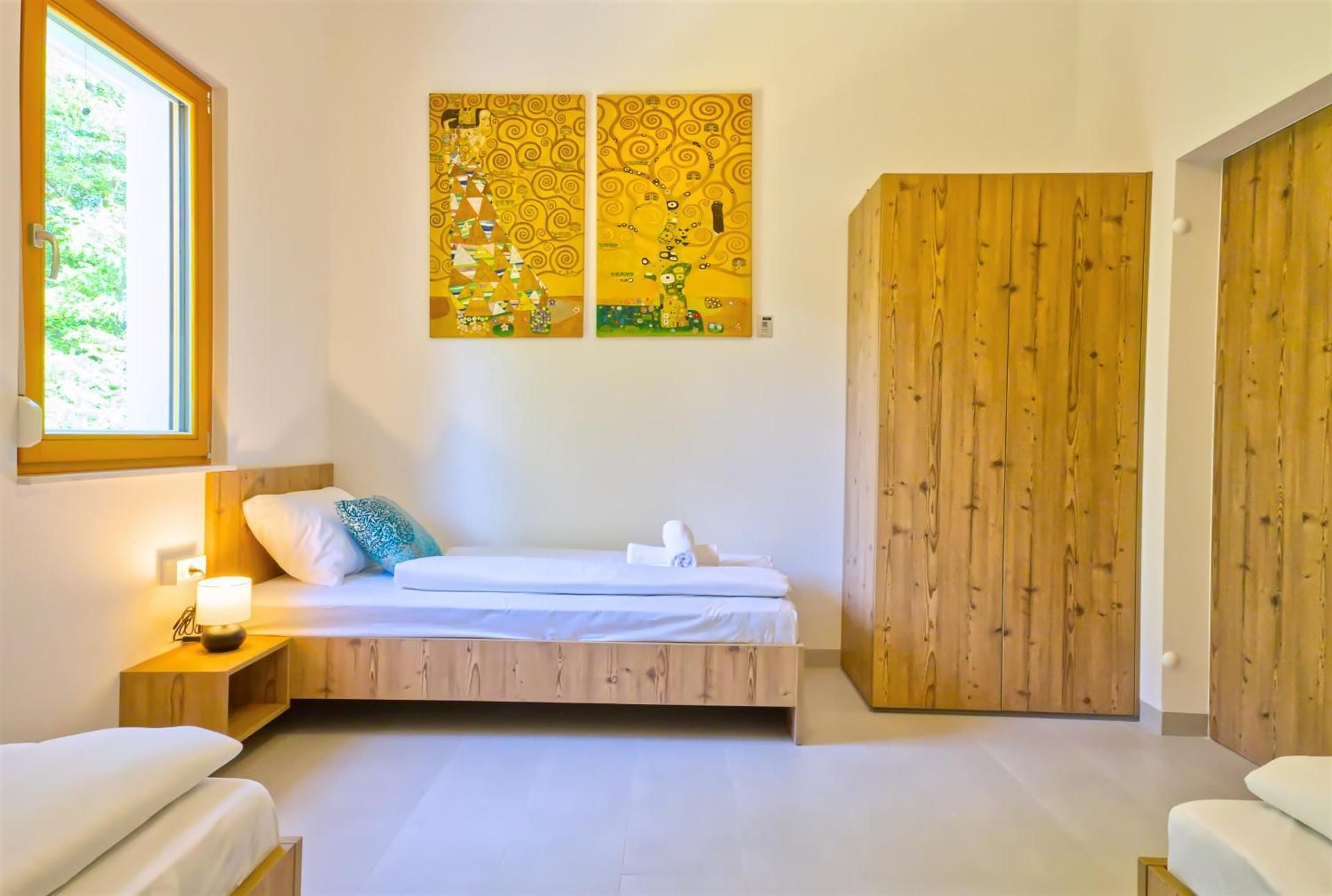 Three-Bedroom Apartment with Mountain View