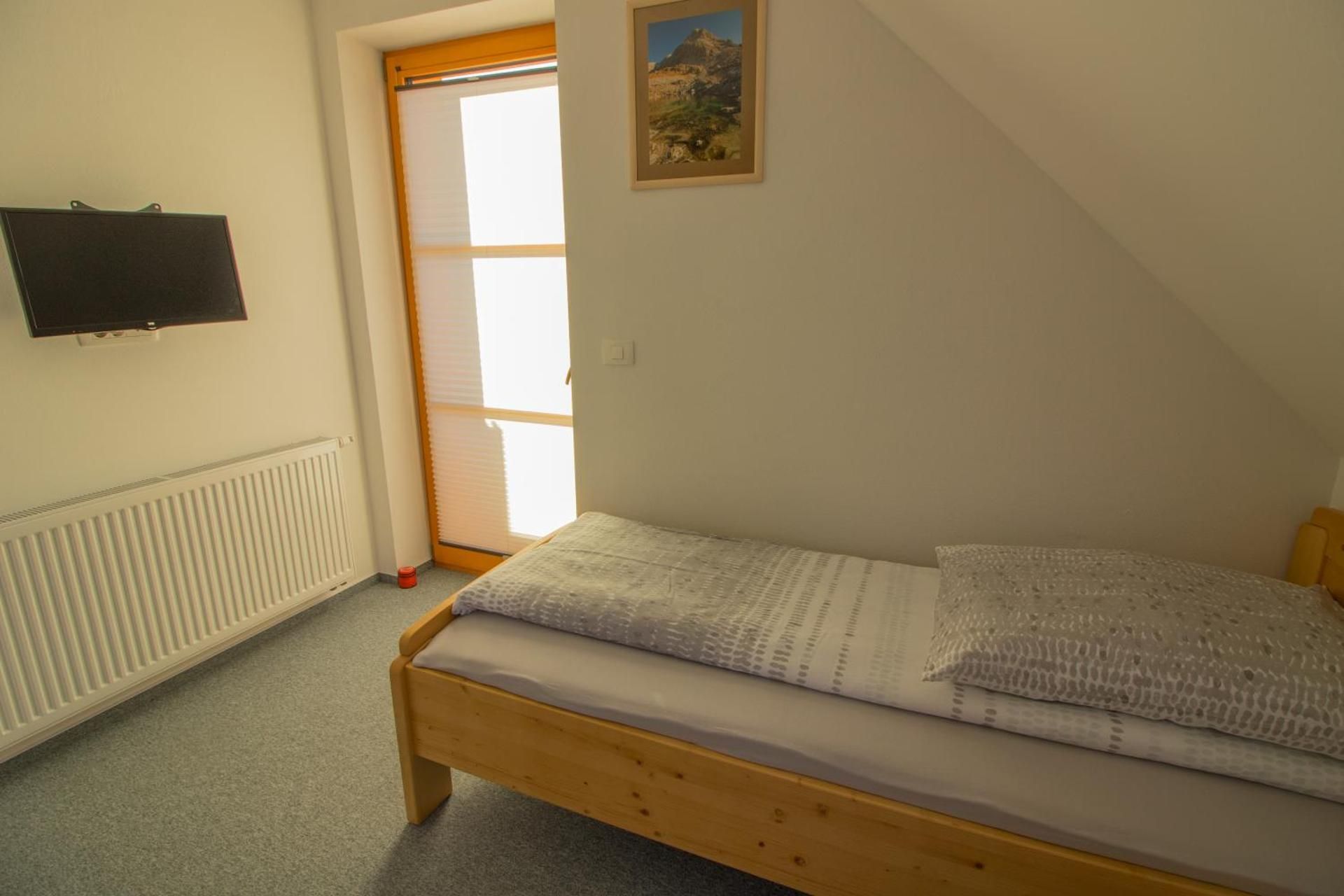 Twin Room with Mountain View