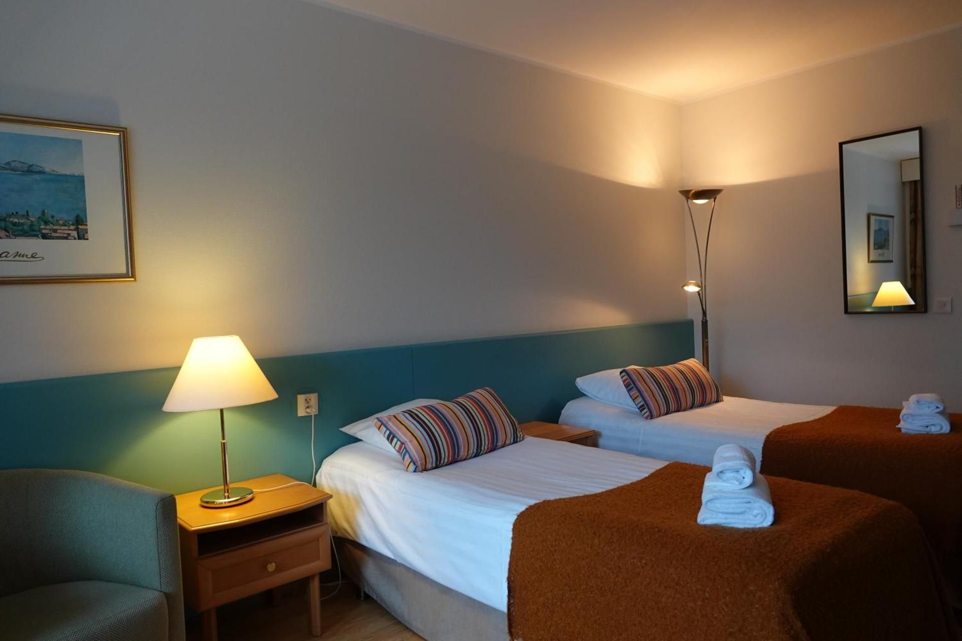 Hotel Sofia Economy Twin Room 2