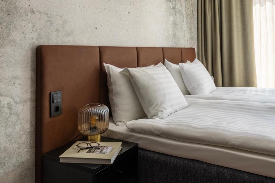 Studio Apartment with One Double Bed