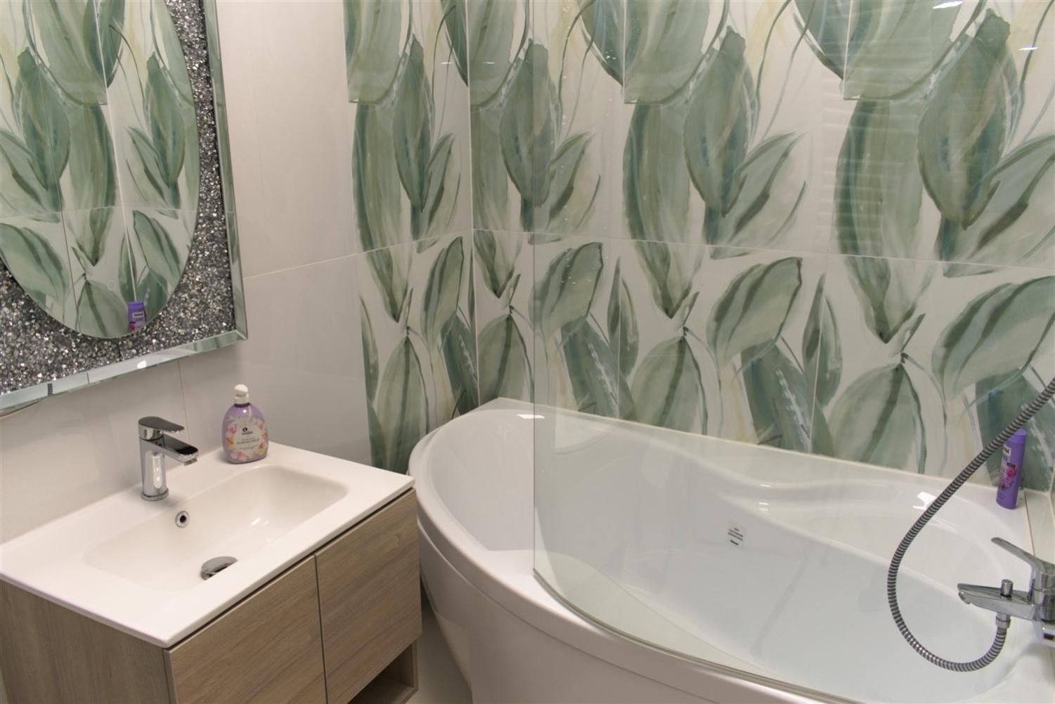 Deluxe Two-Bedroom Apartment with Garden View