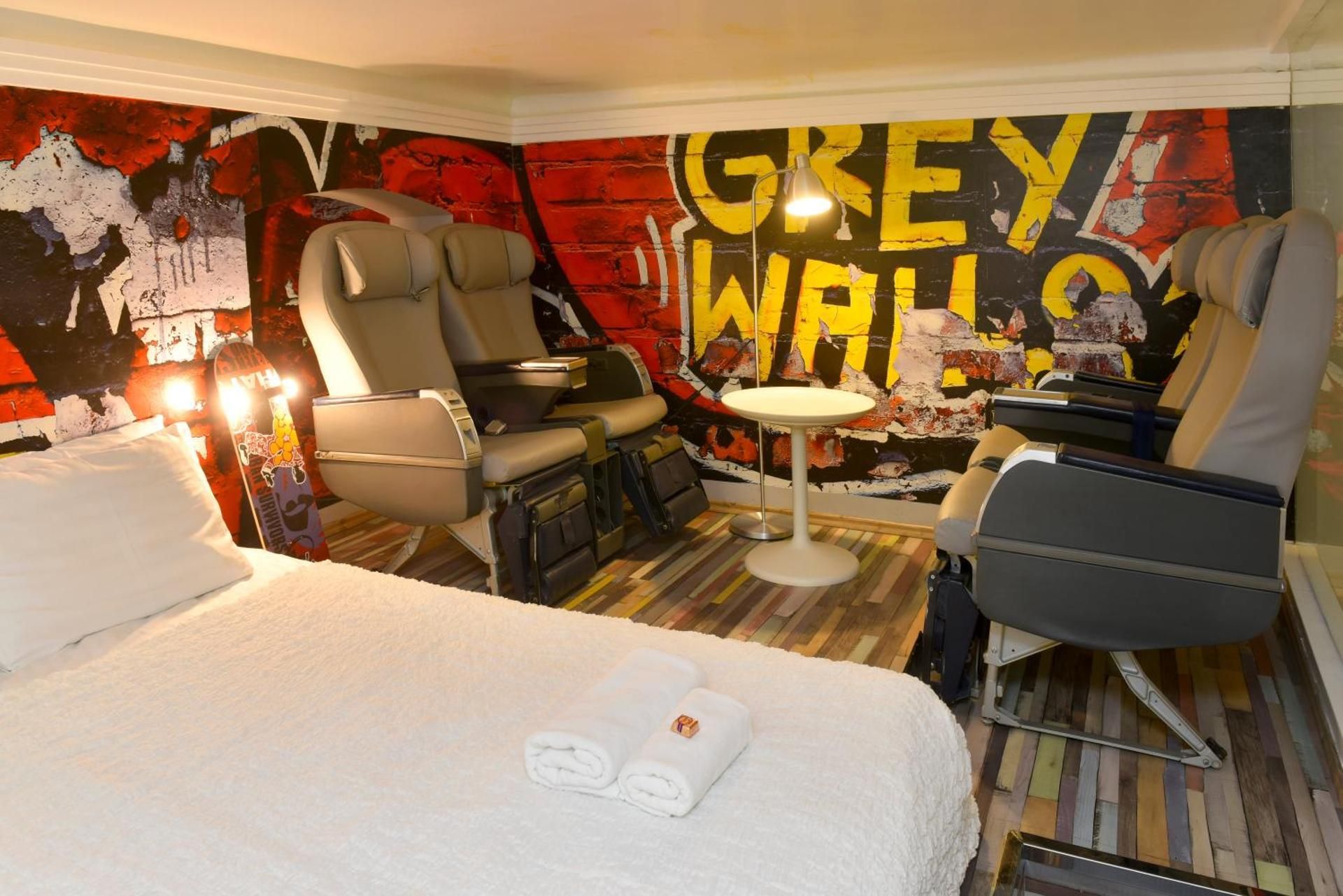 Studio Apartment Skate Design 