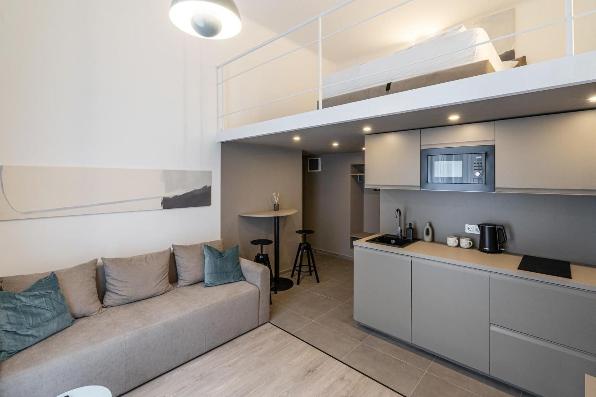 Apartment with Balcony