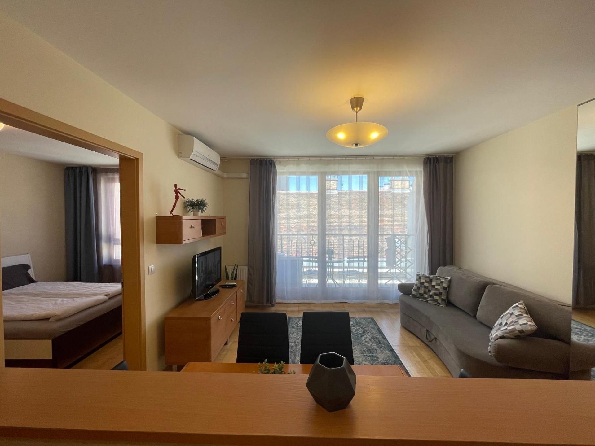 One-Bedroom Apartment with Balcony