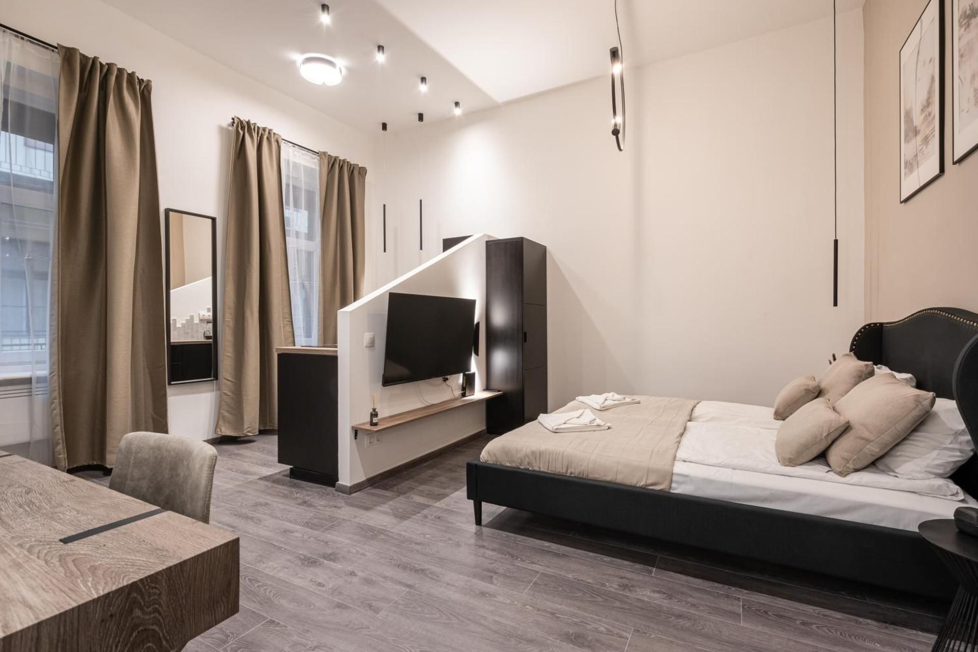 Studio Apartment