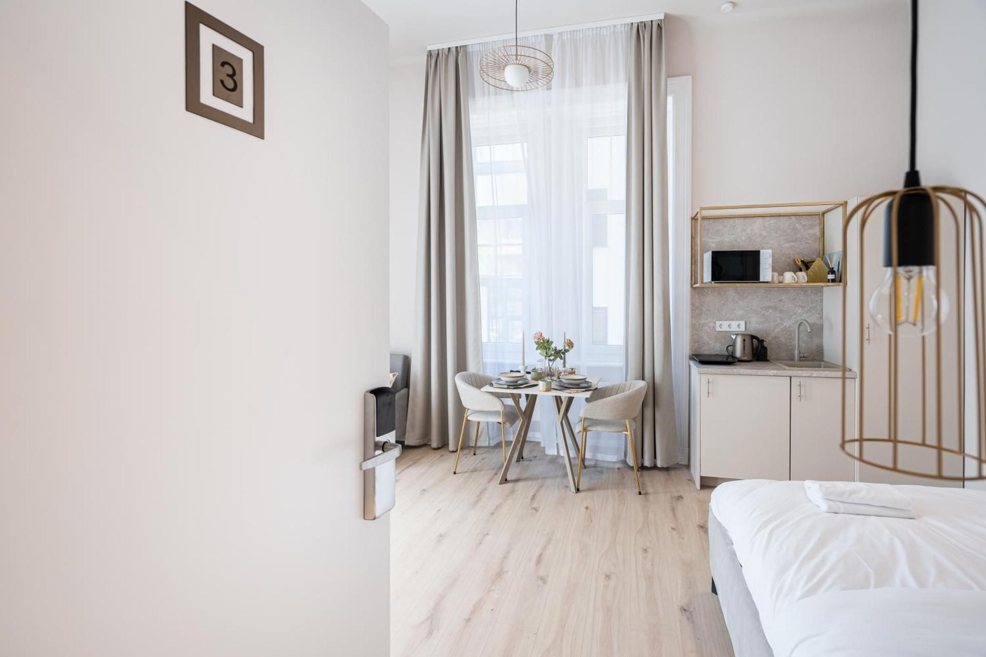 One-Bedroom Apartment with Balcony