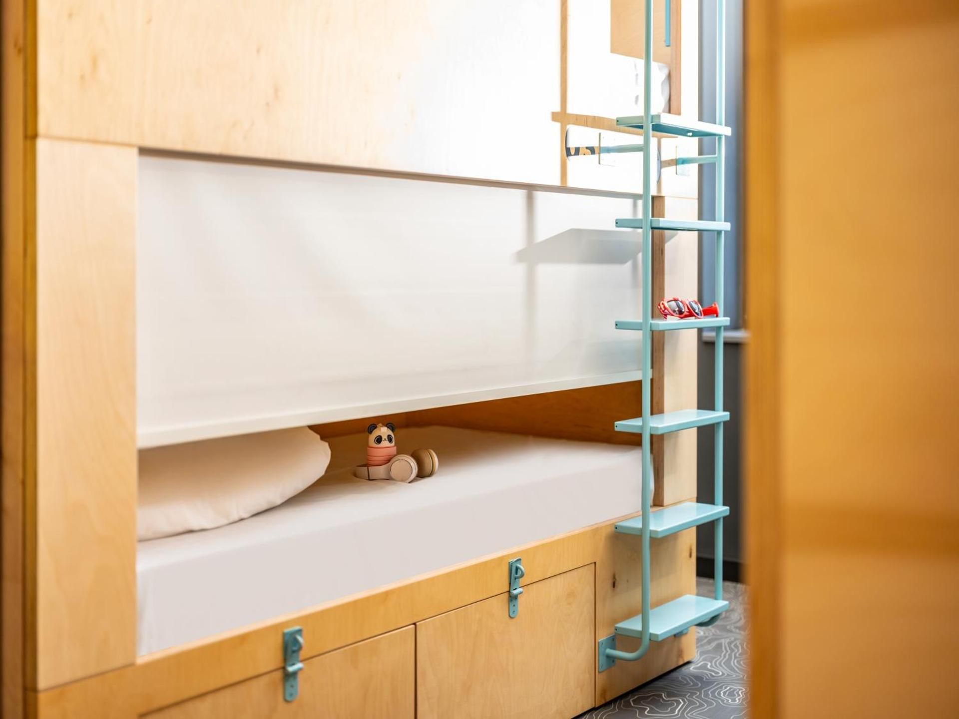 1 Bed in a 8 People Mixed Shared Dormitory