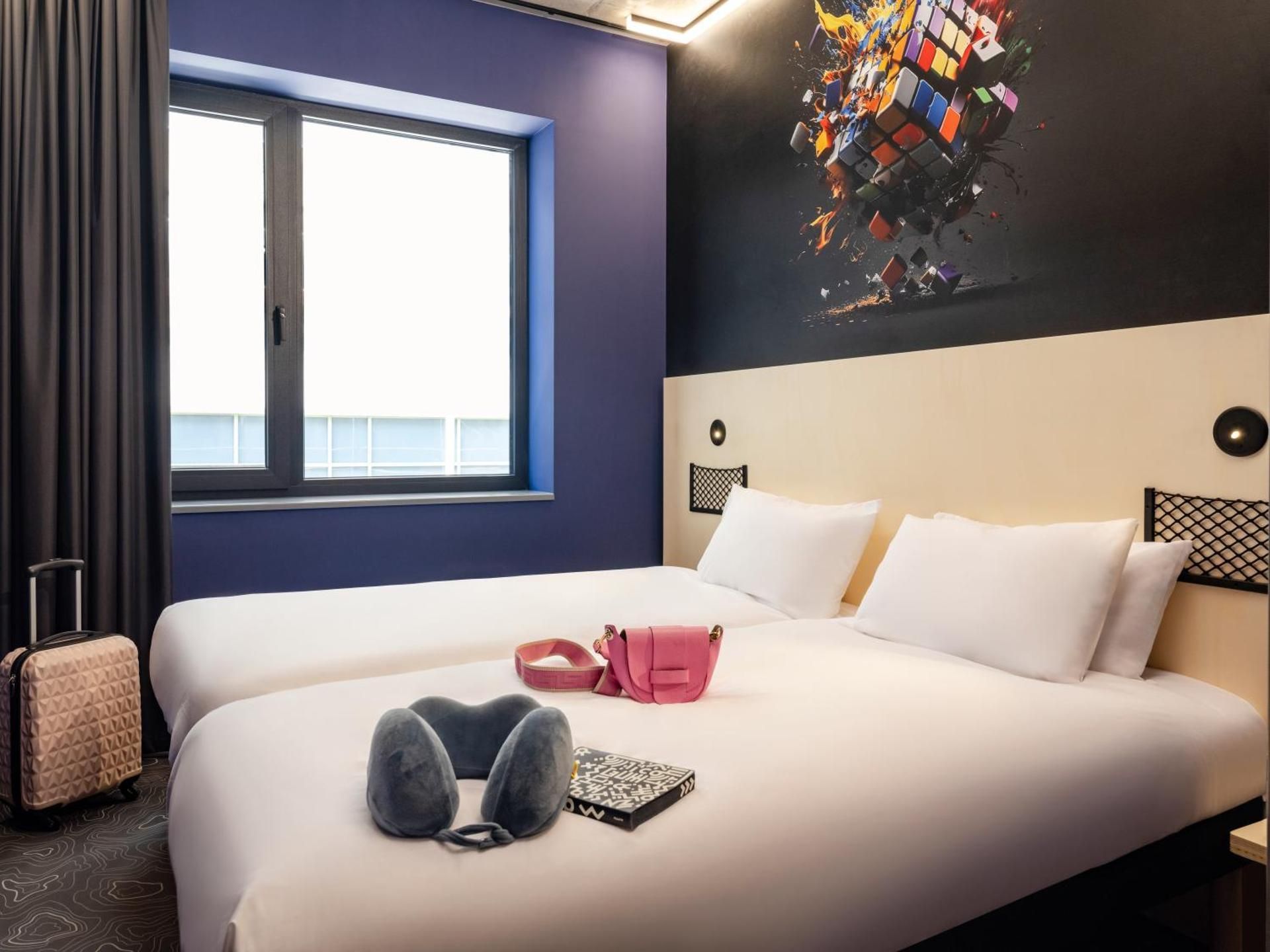 JO&JOE Budapest Double Room - Mobility Accessible