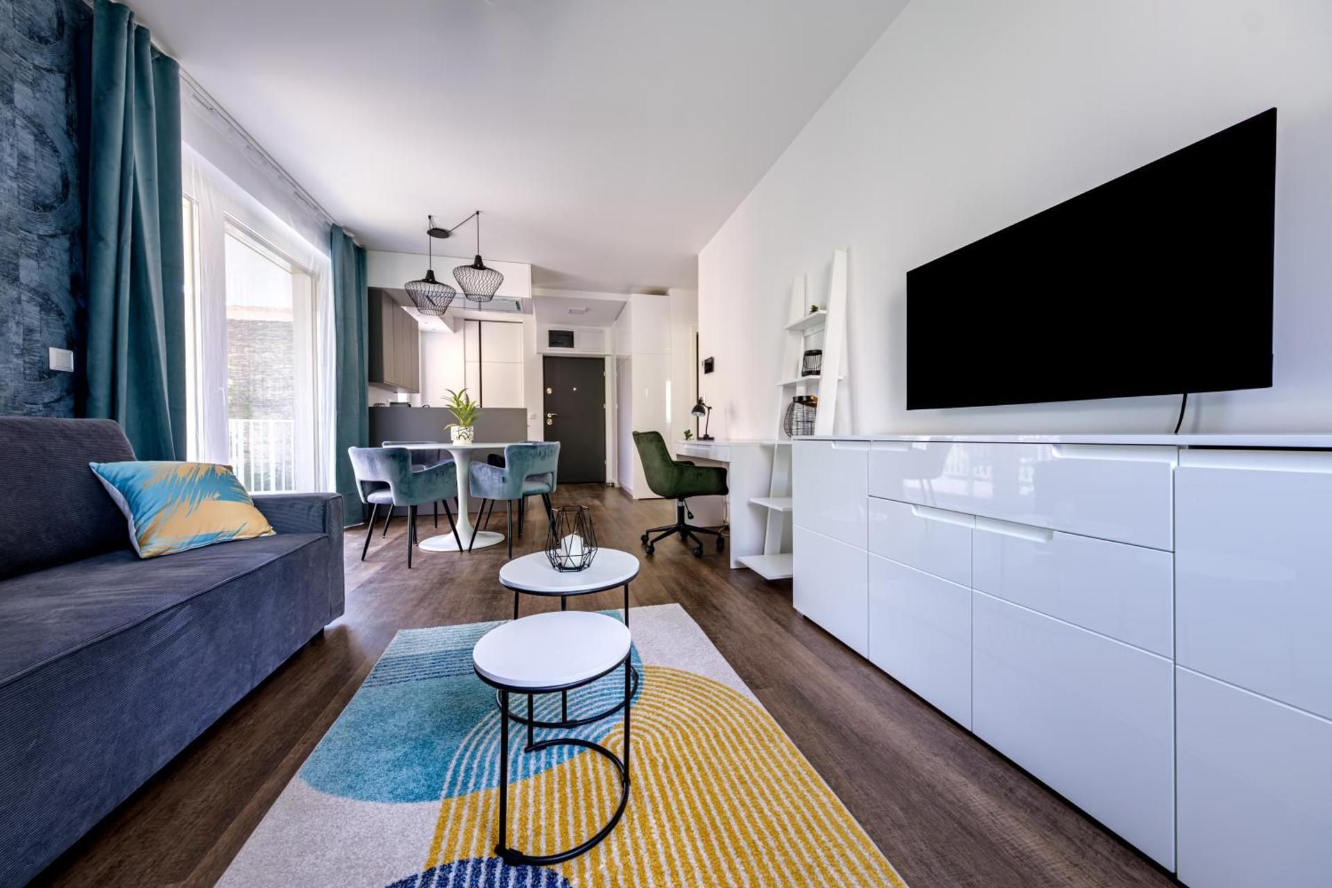 One-Bedroom Apartment - Non-Smoking
