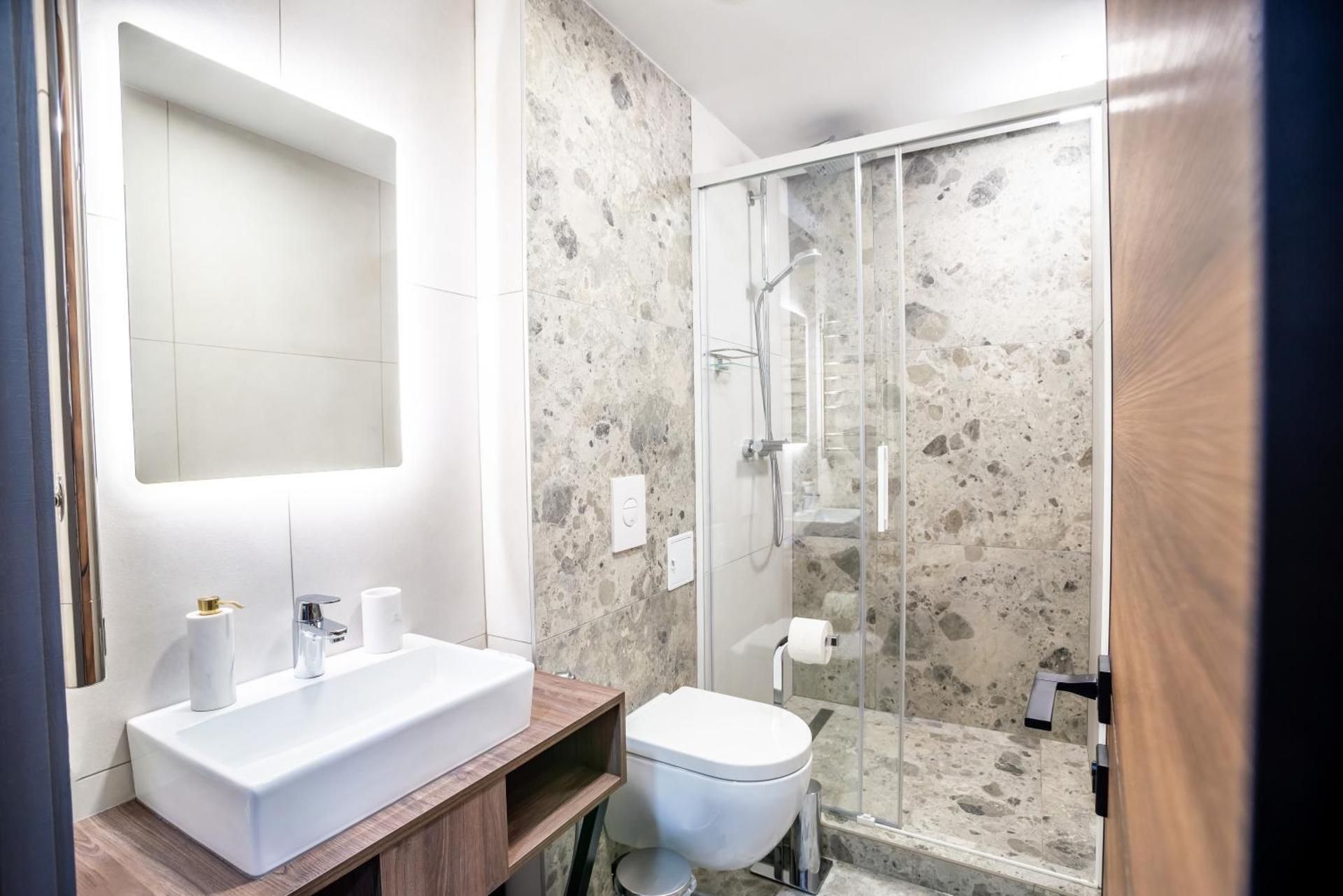 Double Room with Private Bathroom