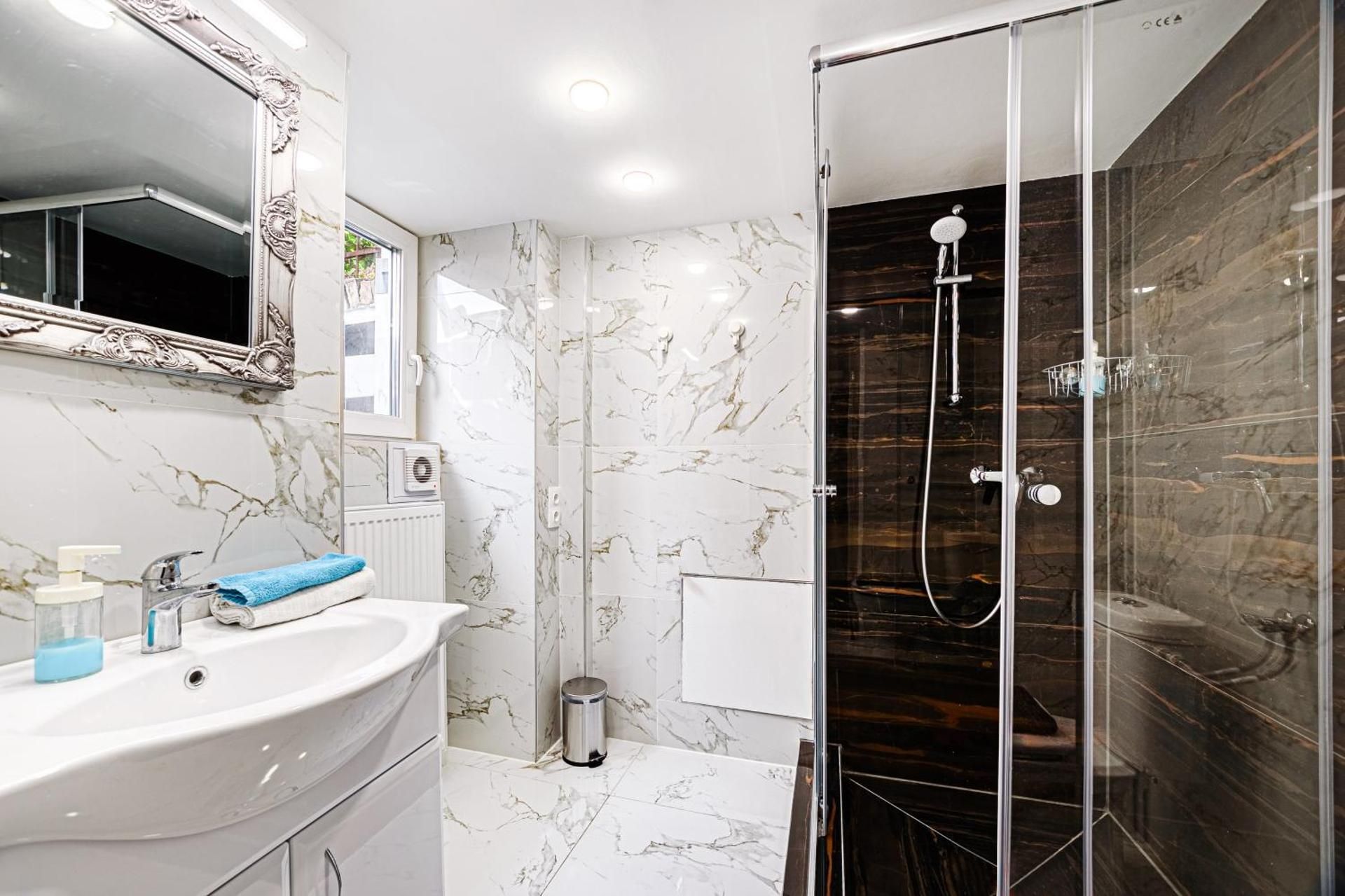 Superior Apartment with Balcony