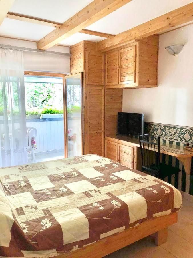 Twin Room with Balcony