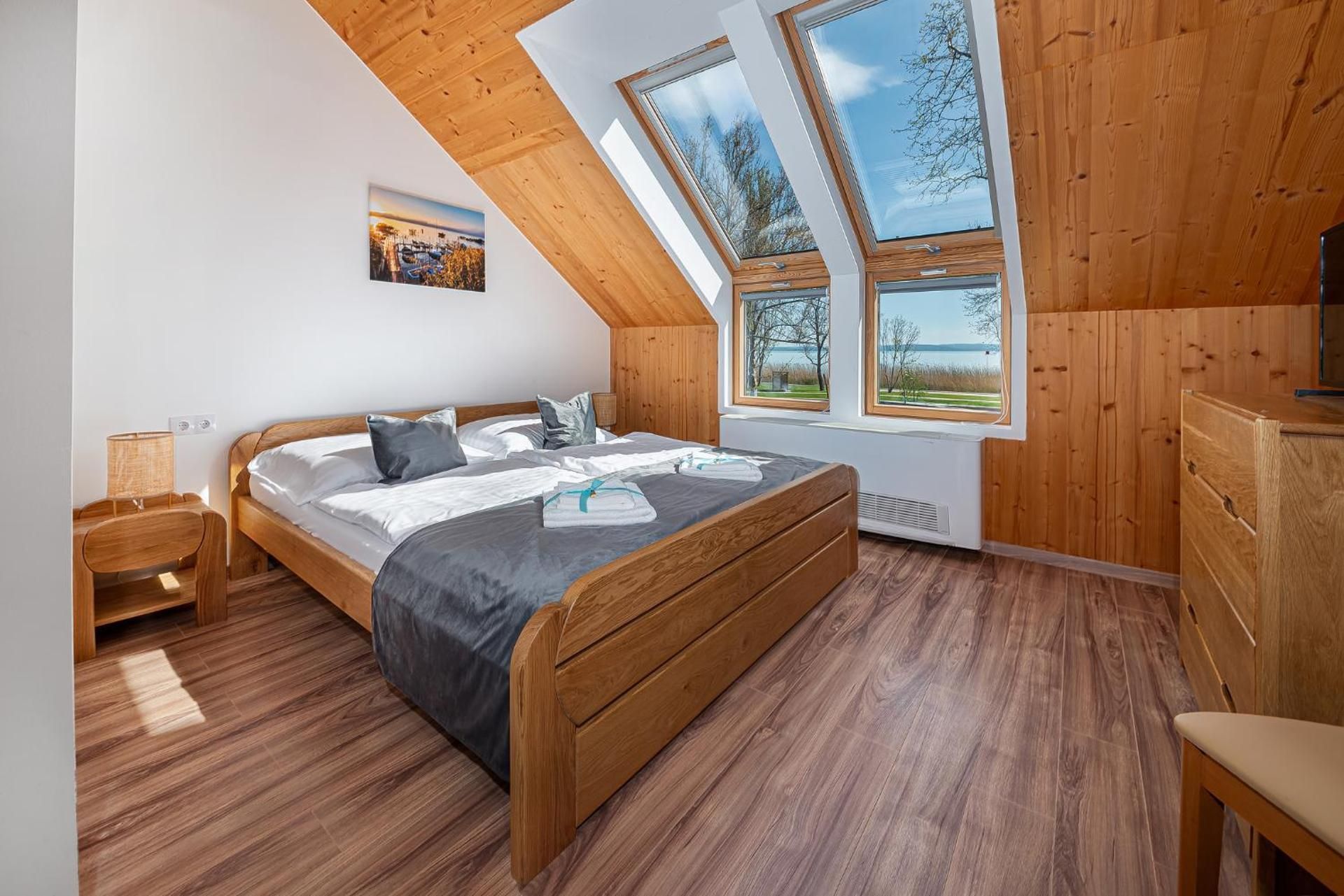 Double Room with Lake View