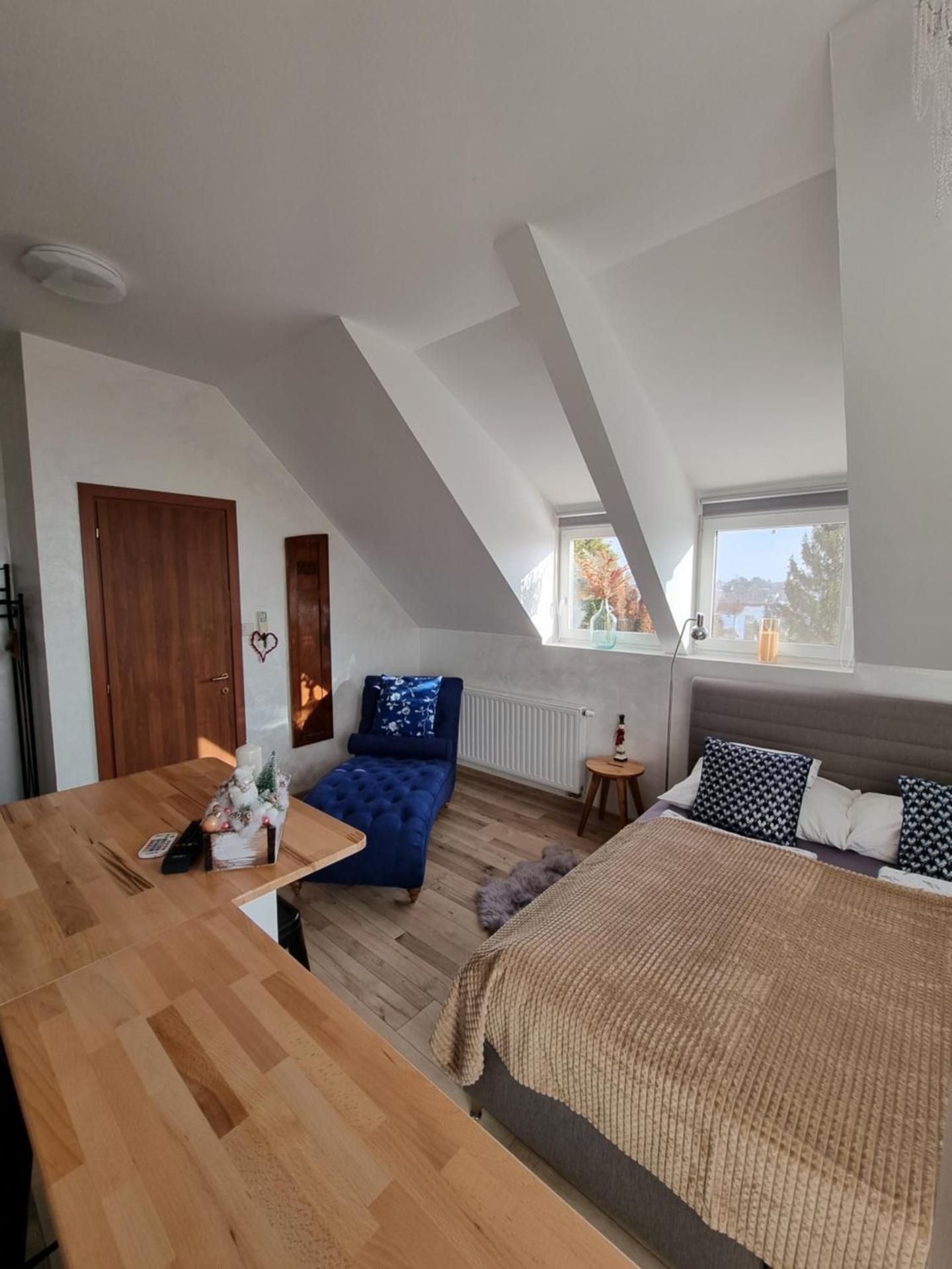 Apartment (2 Adults)