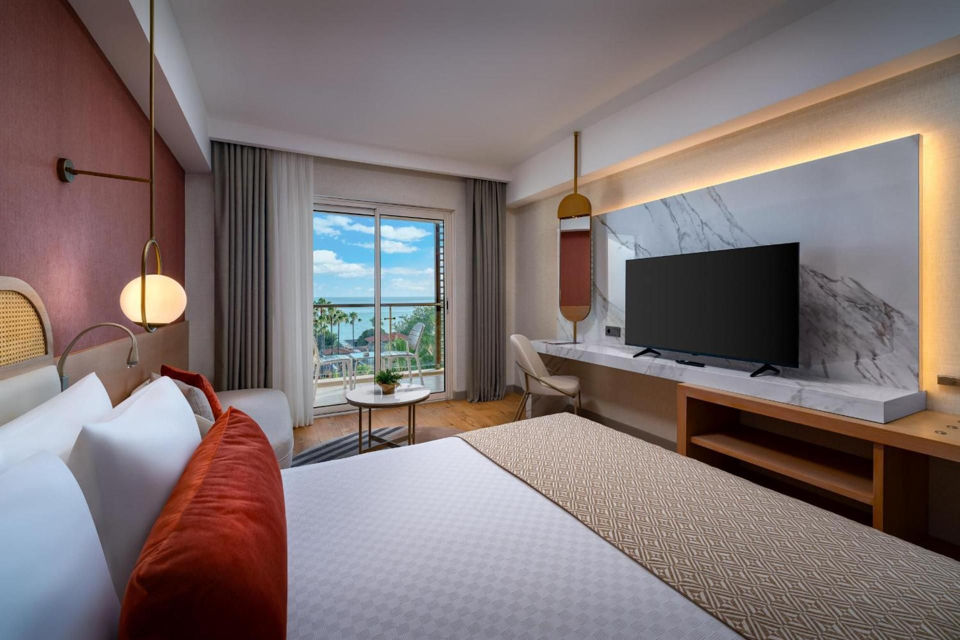 Double or Twin Room with Sea View