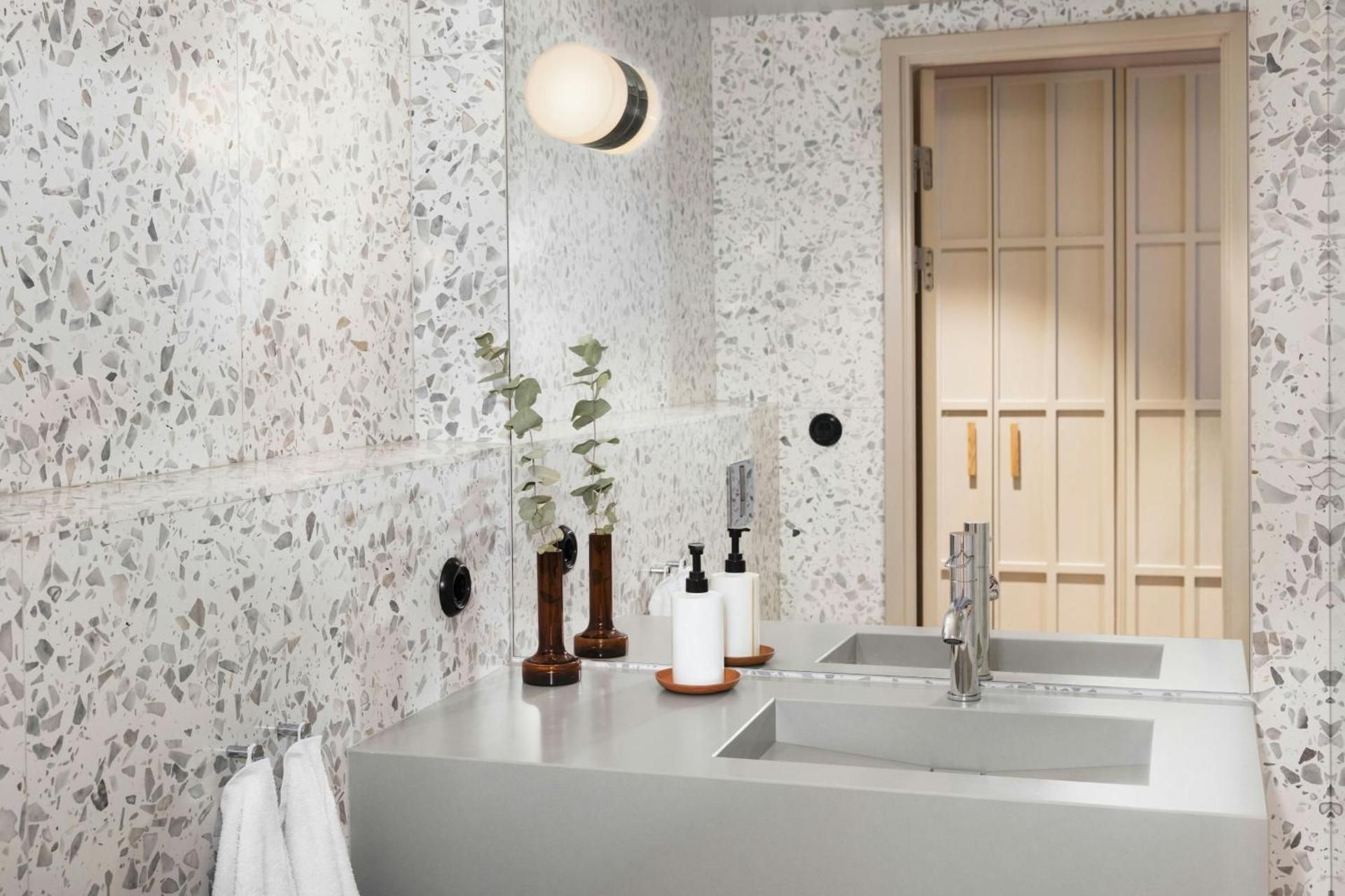 Hagastrand, Autograph Collection Deluxe King Room with Balcony, Club Lounge Access and Sea View 2