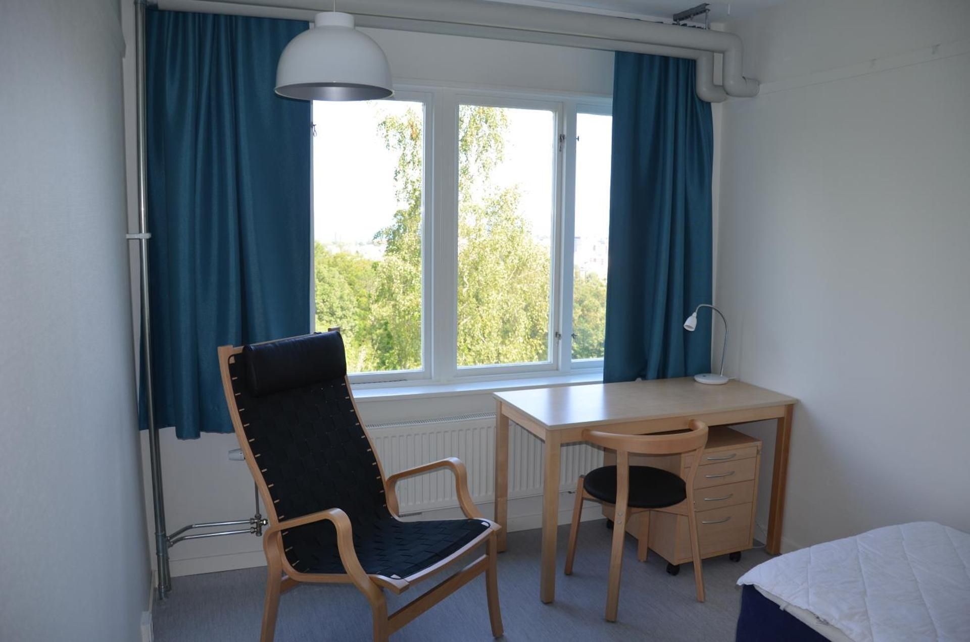 Budget Single Room with Shared Shower