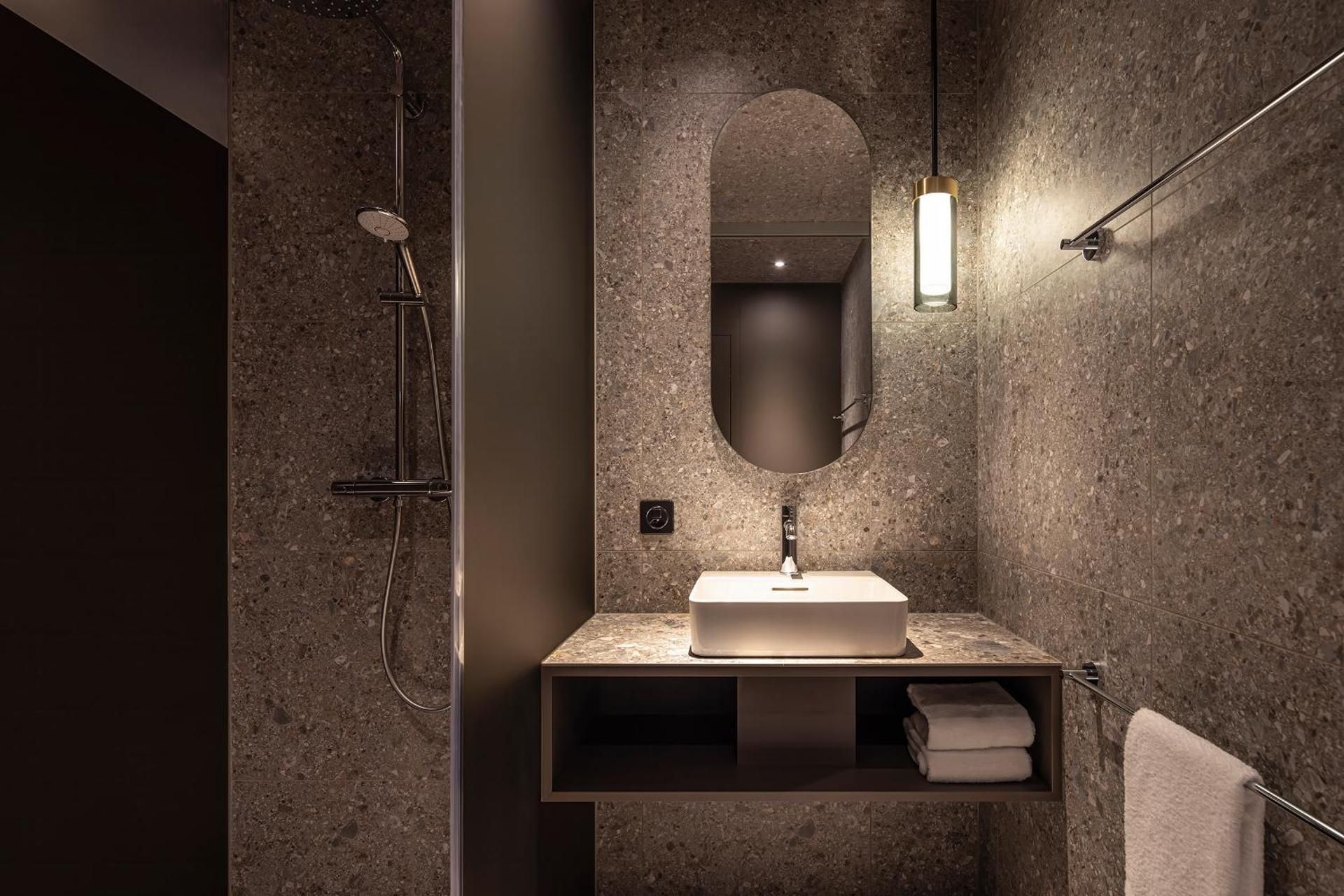 Me And All Hotel Flims Deluxe King Studio with Two King Beds