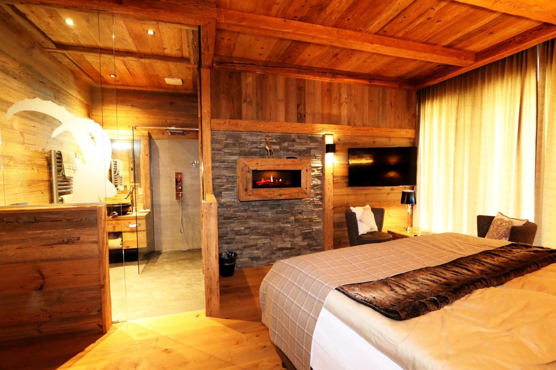 King Room with Balcony
