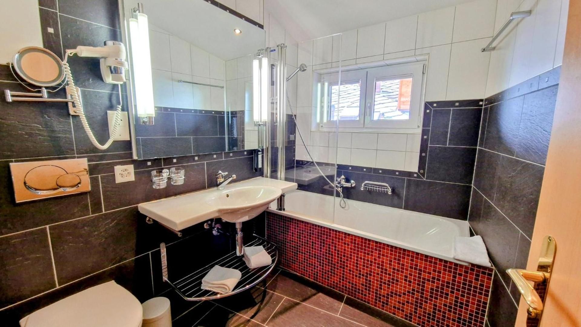 Deluxe Family Room with Balcony
