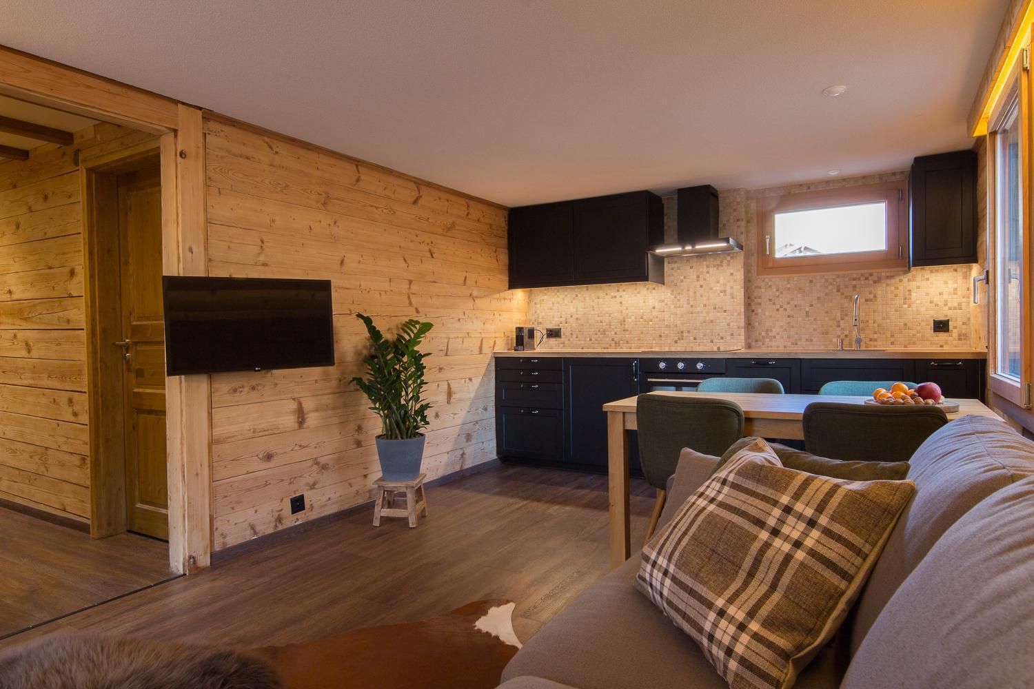 One-Bedroom Apartment with Garden Access
