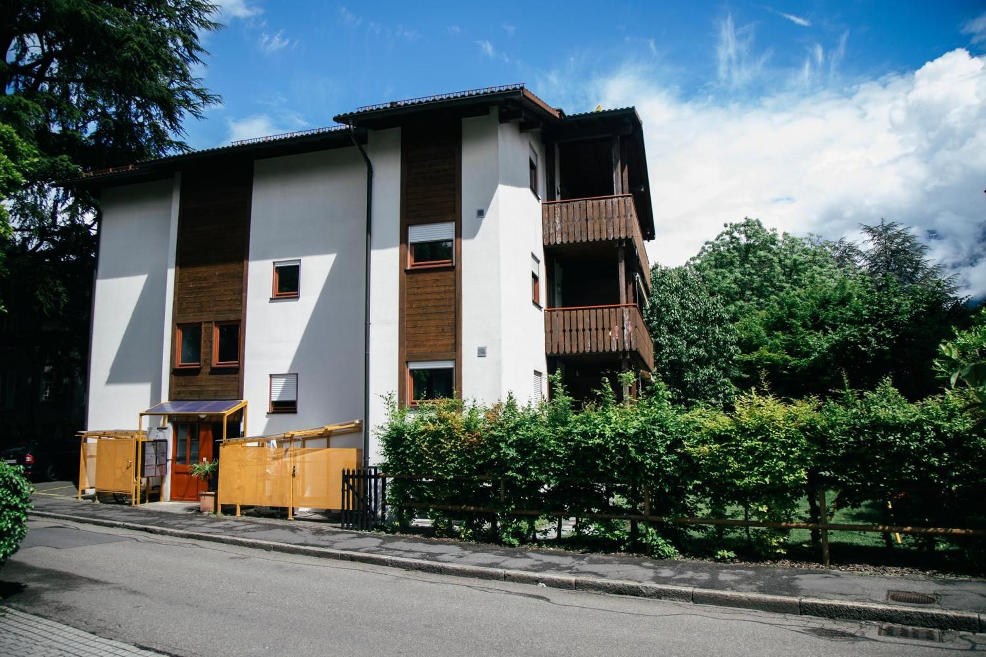 Between Lakes Apartments - 58