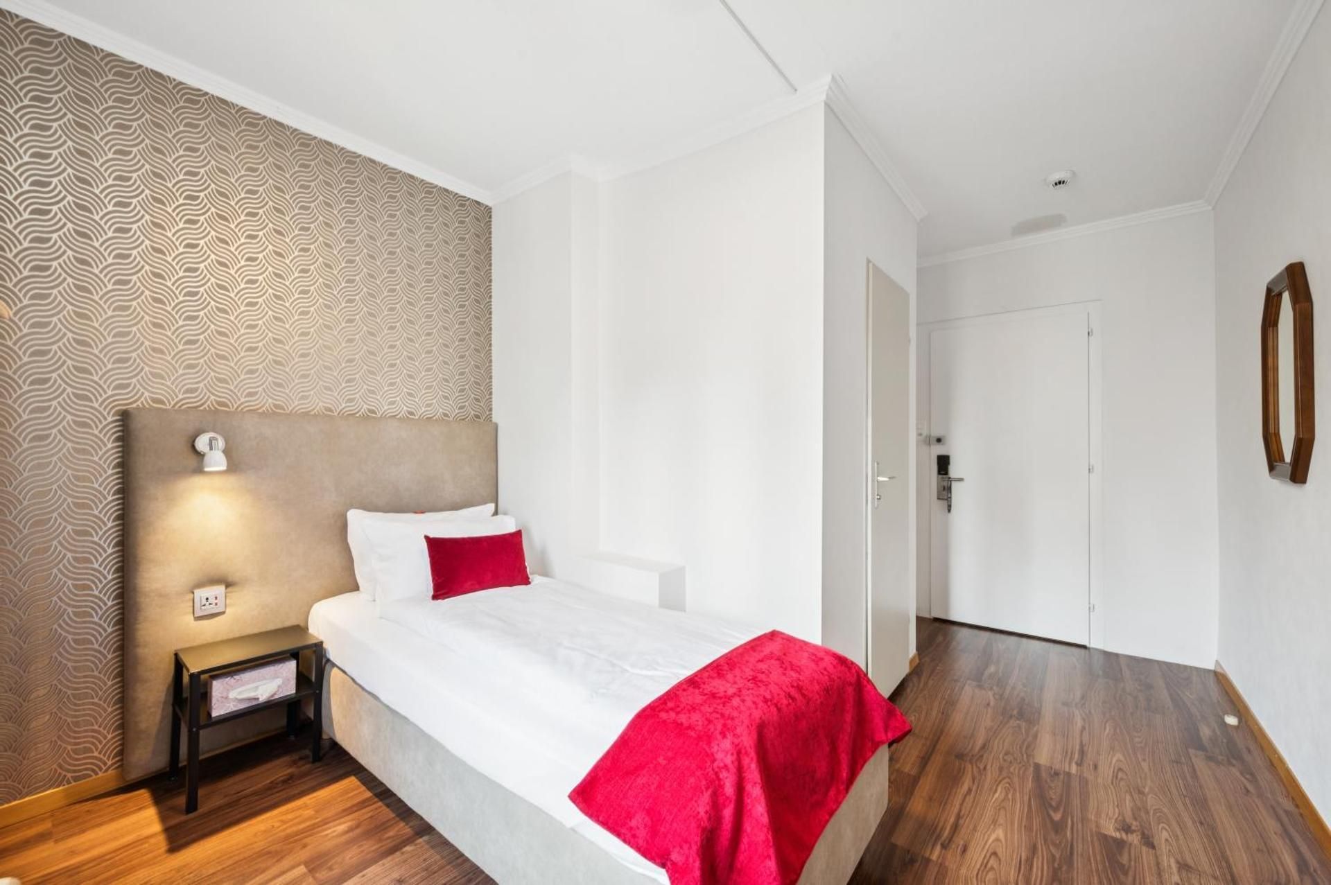 Bed & Breakfast Sonne Interlaken-Matten Single Room with Mountain View