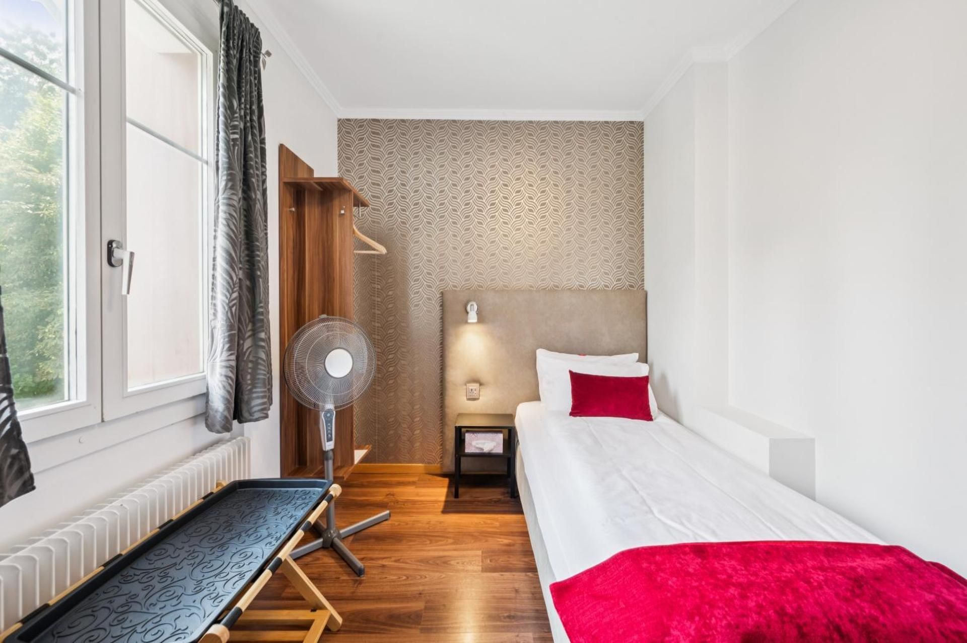 Bed & Breakfast Sonne Interlaken-Matten Single Room with Mountain View 2