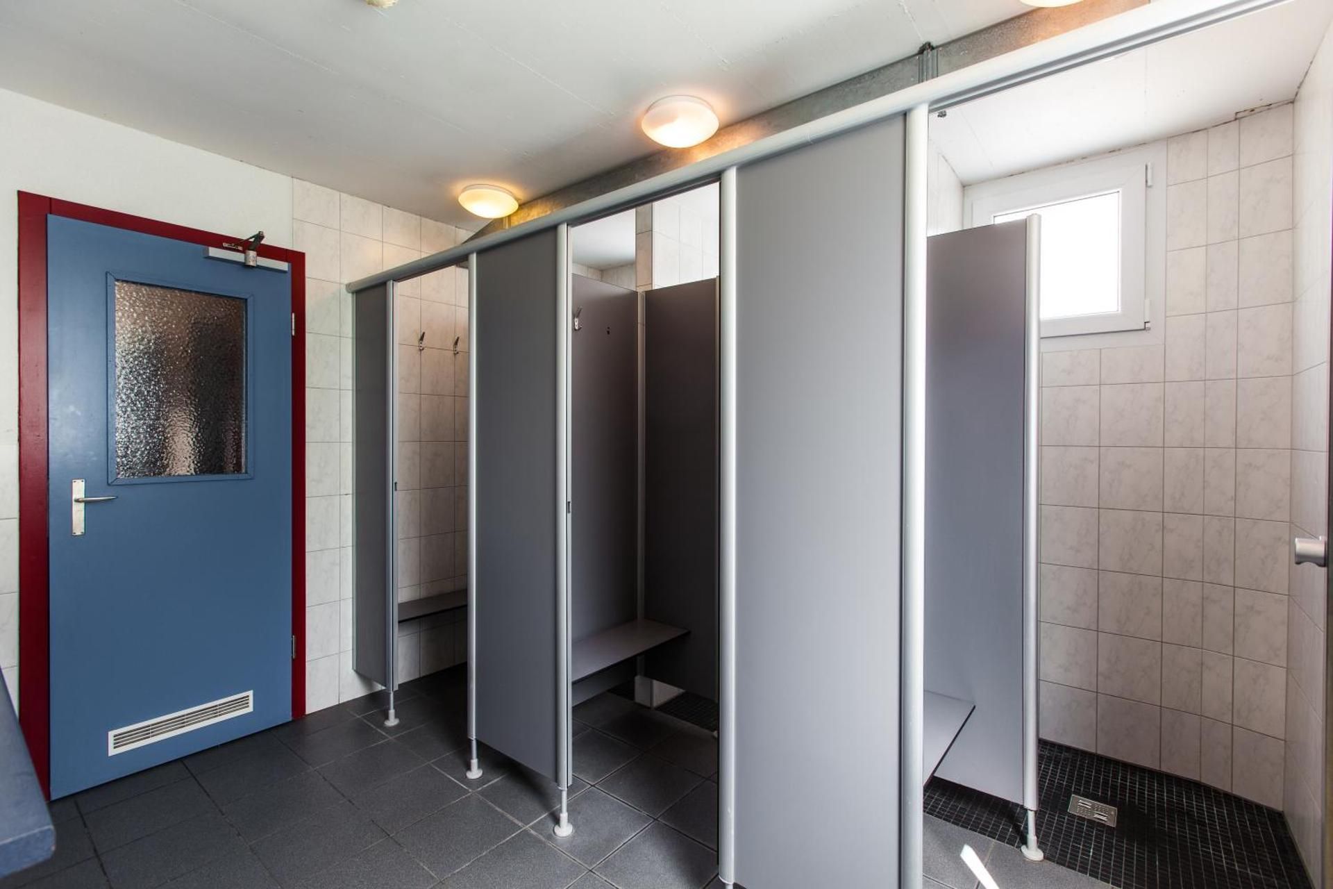 Single Room with Shared Bathroom