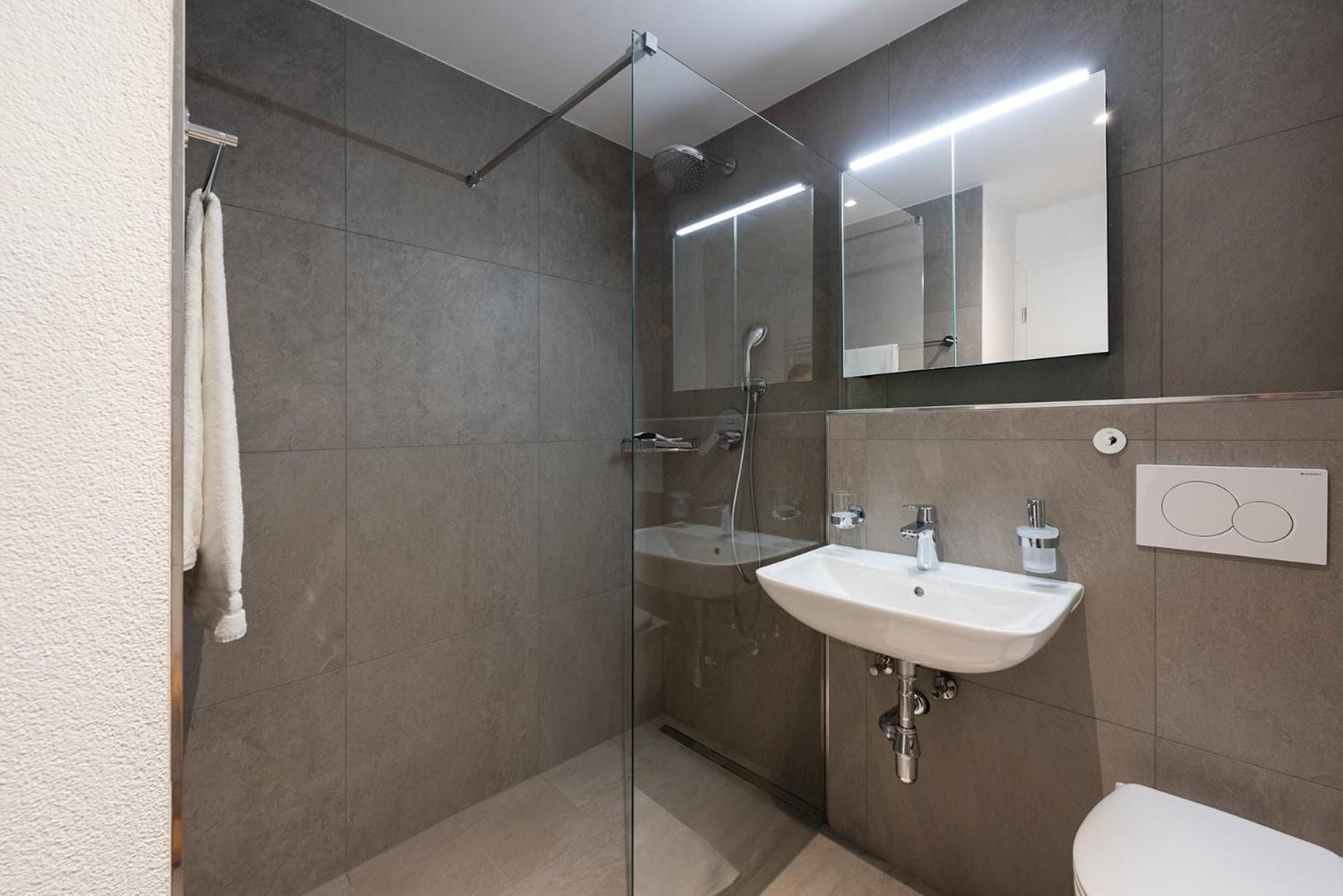 Apartment With Shared Bathroom