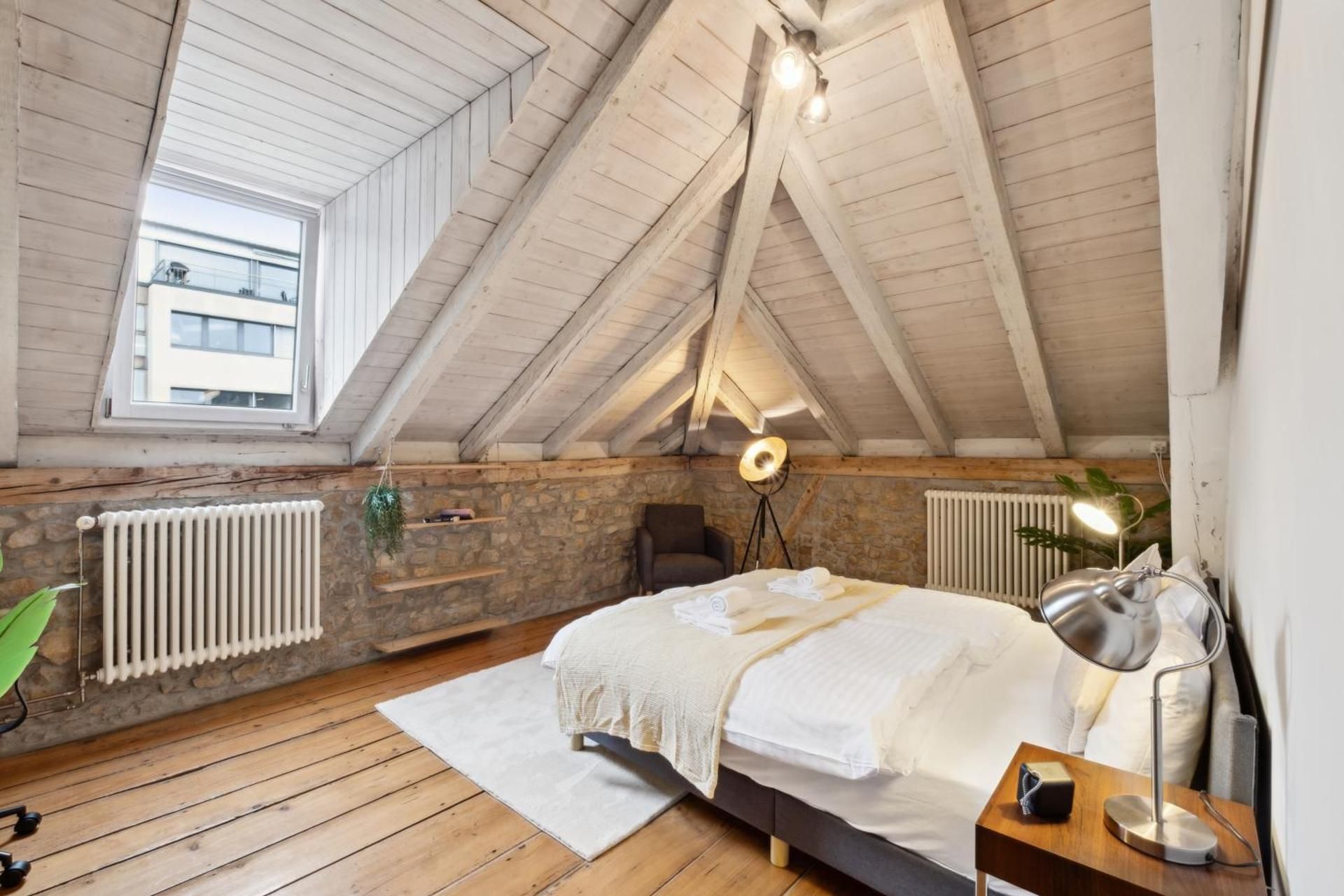 Standard Double Room with Shared Bathroom