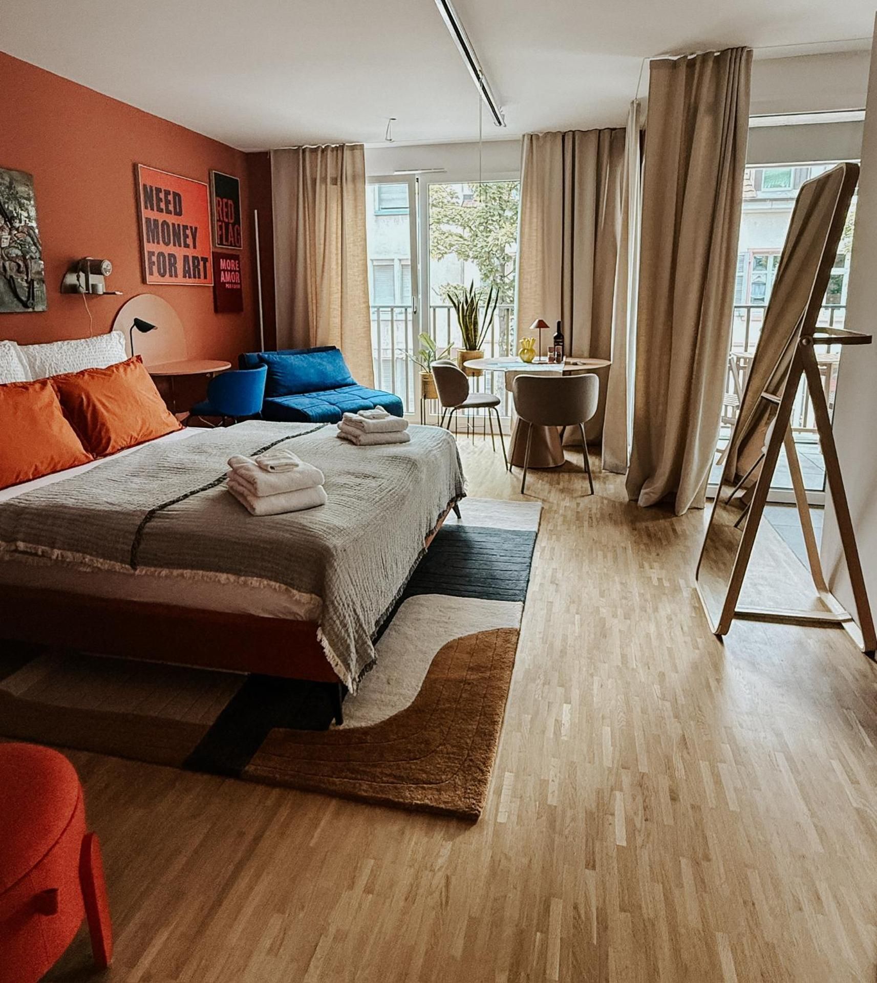 Studio Apartment with Balcony