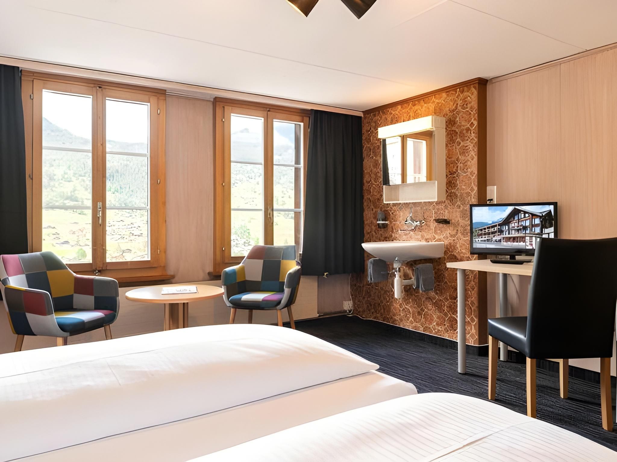 Jungfrau Lodge, Swiss Mountain Hotel Triple Room