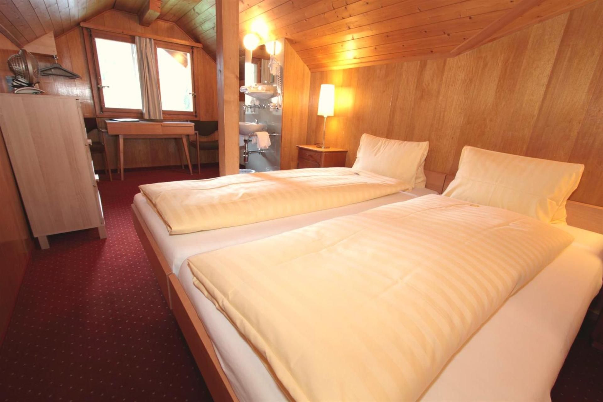 Hotel Staubbach Simple Attic Room with Shared Bathroom - No Elevator Access 3