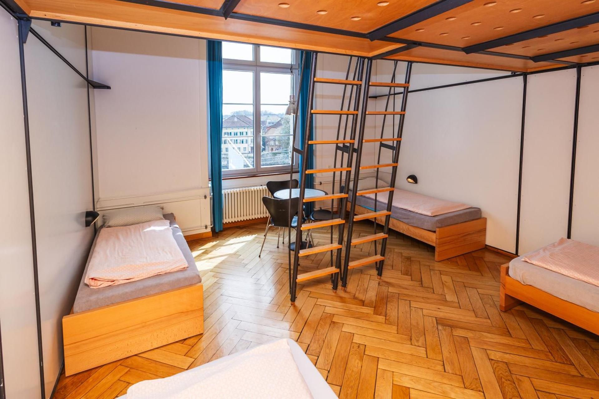 Sextuple Room with Shared Bathroom