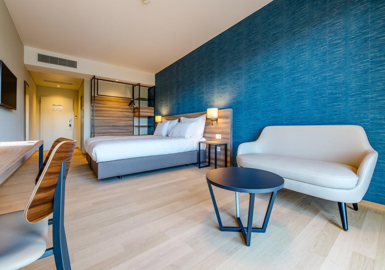 Superior Mountain View