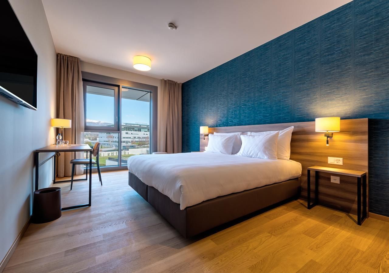 Classic Mountain View