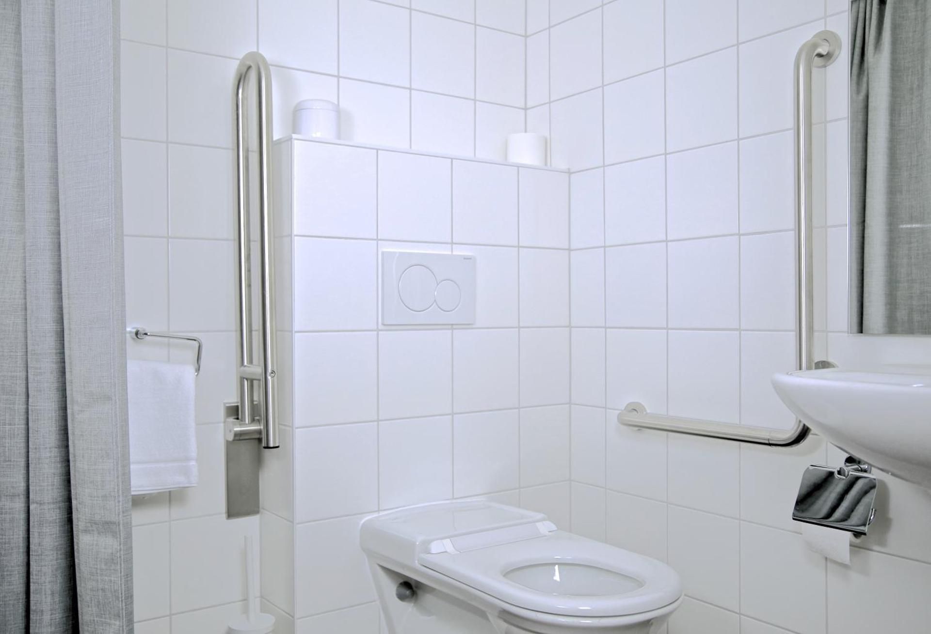 Double or Twin Room - Disability Access