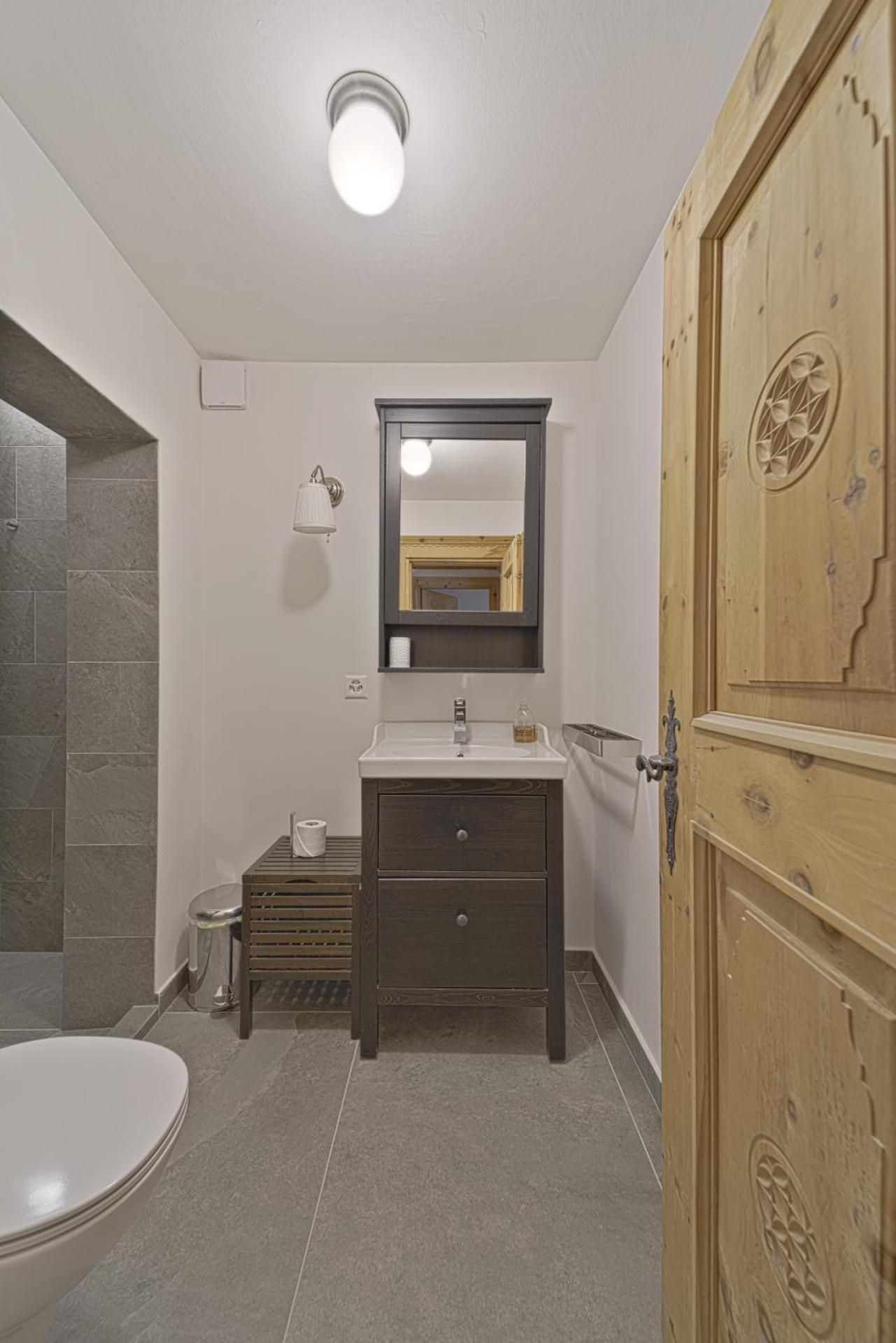 Three-Bedroom Premium Apartment with Resort View