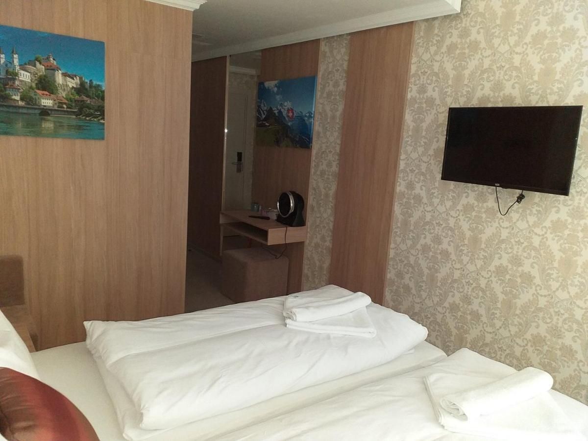 Triple Room with Bathroom